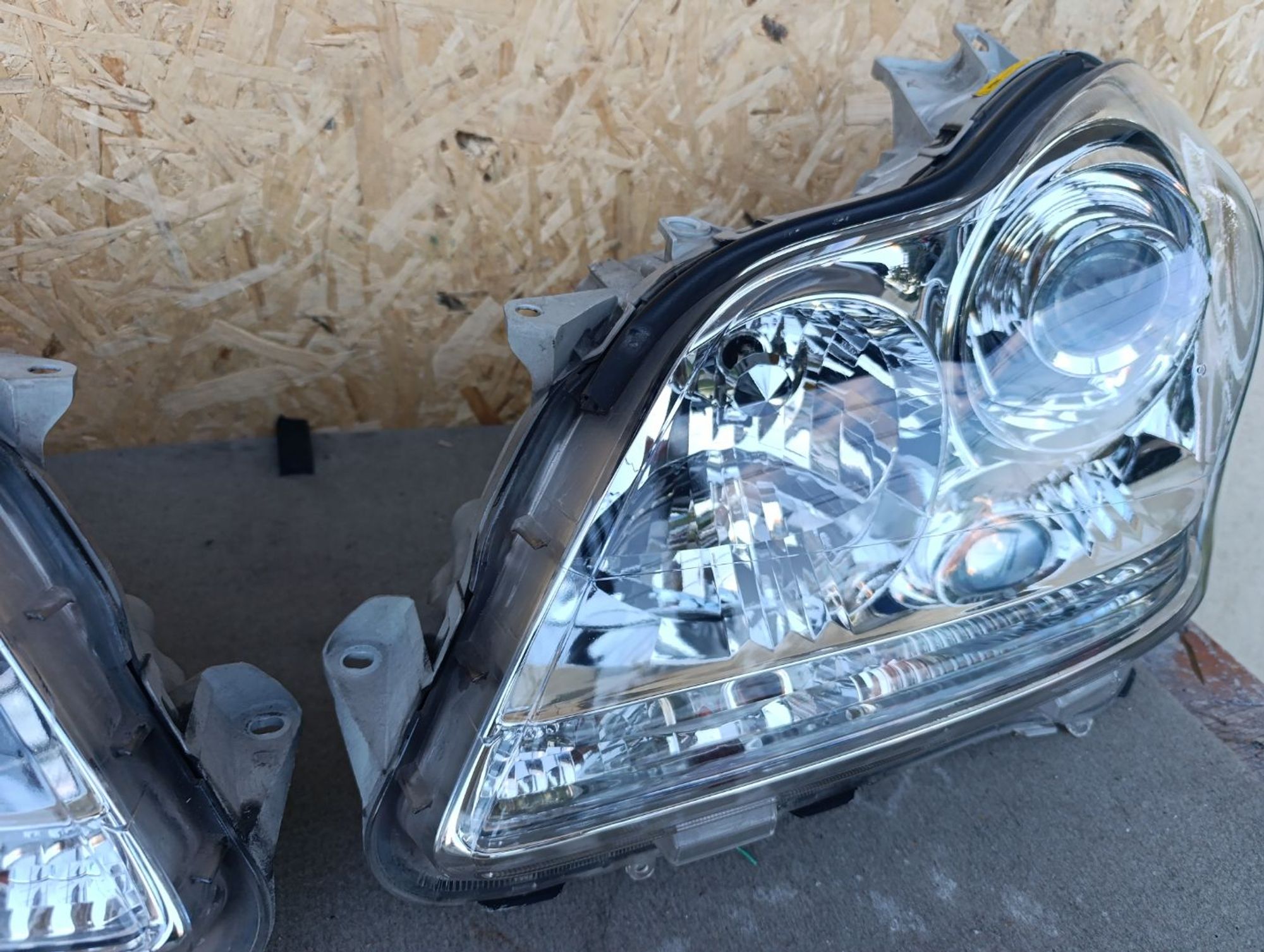 https://ycs.partsauto.market/partsauto-images/thmbs/userImages/d9b05010c61782443e0b3e264cf05921/part/55cd0765-2e0b-4dde-931a-8b66577fb077_1784909712243.jpg