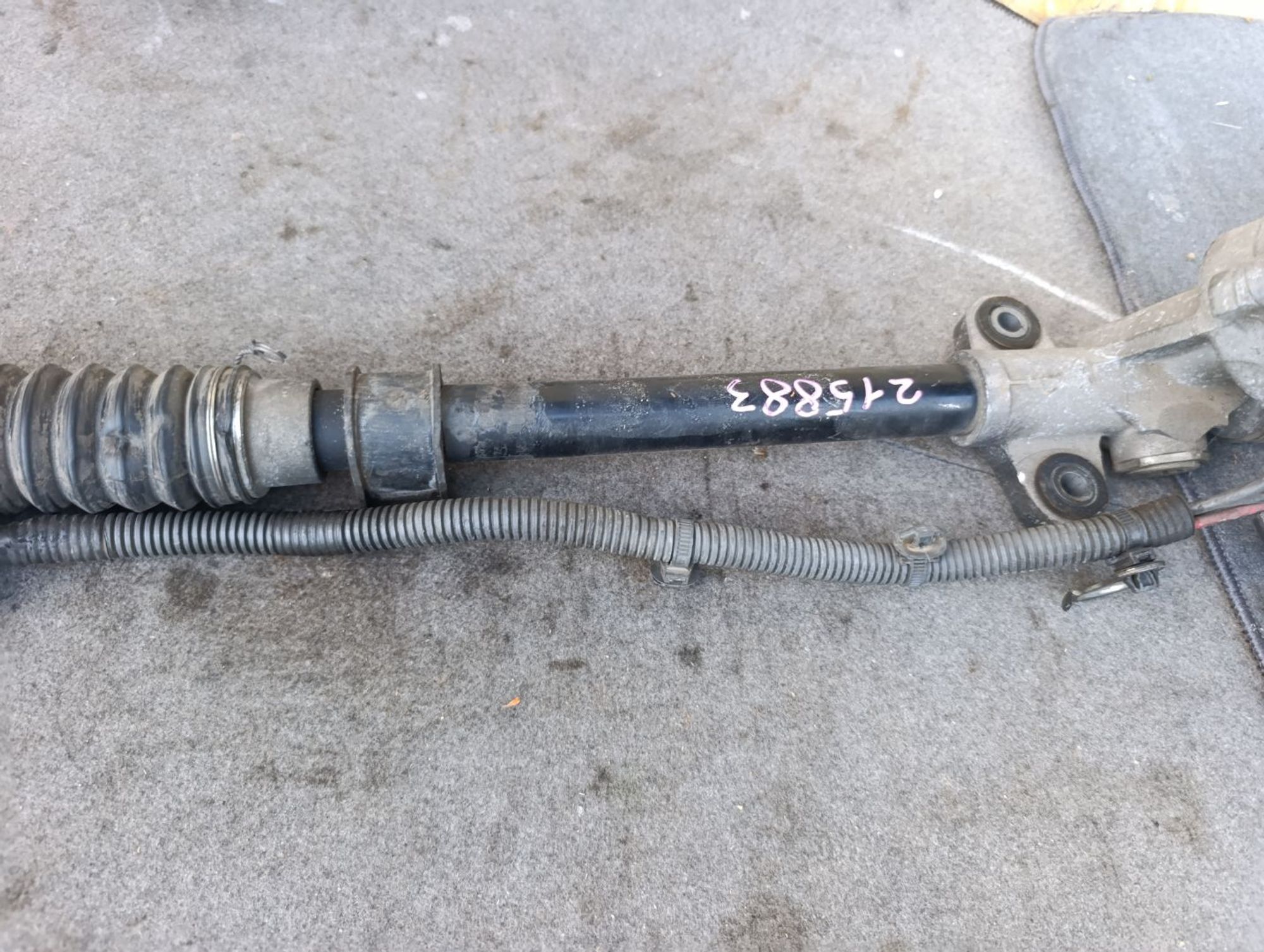 https://ycs.partsauto.market/partsauto-images/thmbs/userImages/d9b05010c61782443e0b3e264cf05921/part/563e72f9-44b8-4791-971b-4453797e73b5_1784130731495.jpg