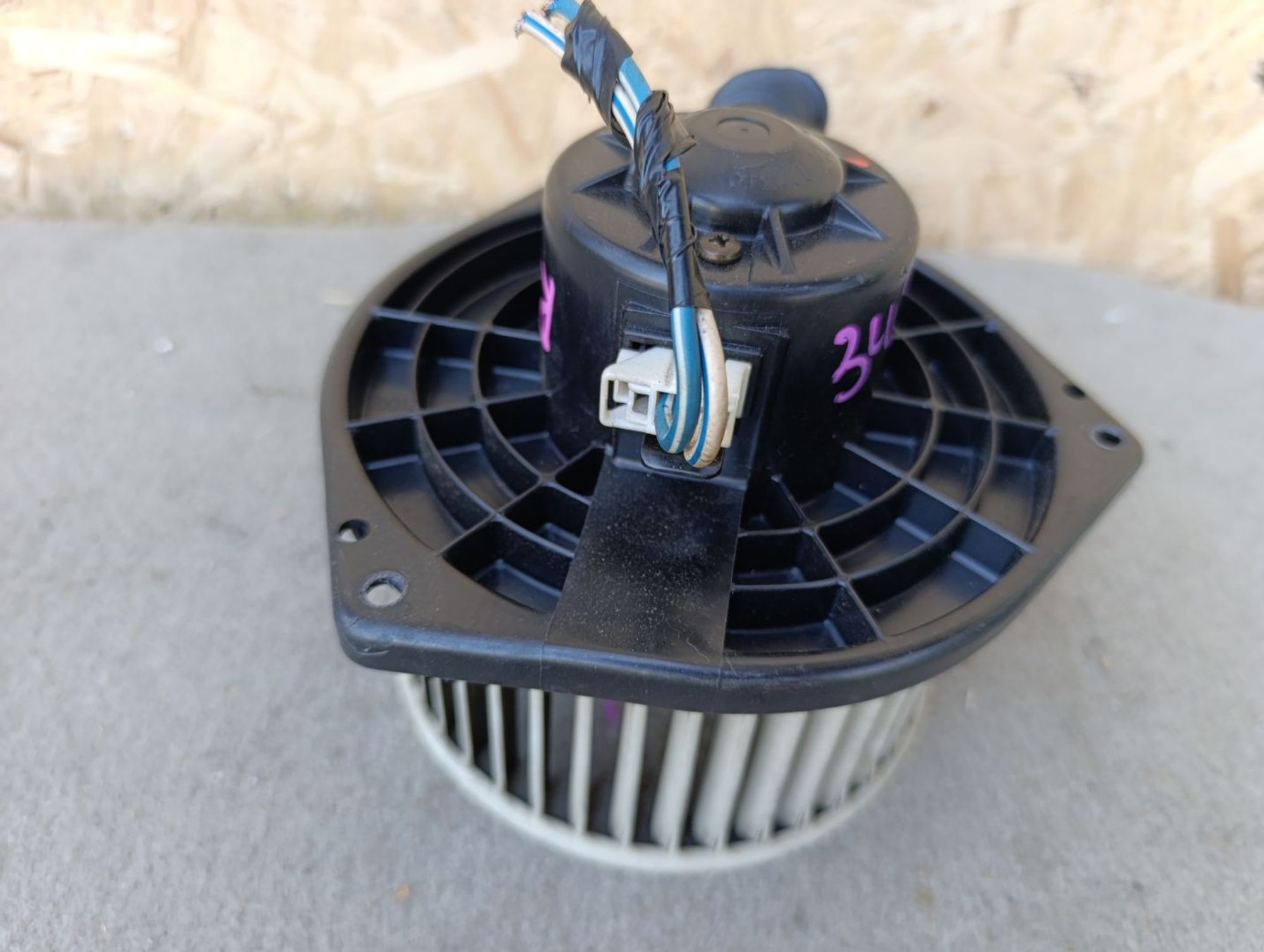 https://ycs.partsauto.market/partsauto-images/thmbs/userImages/d9b05010c61782443e0b3e264cf05921/part/5776450e-ba1a-41e6-96a0-539a98ac7951_1785587159772.jpg