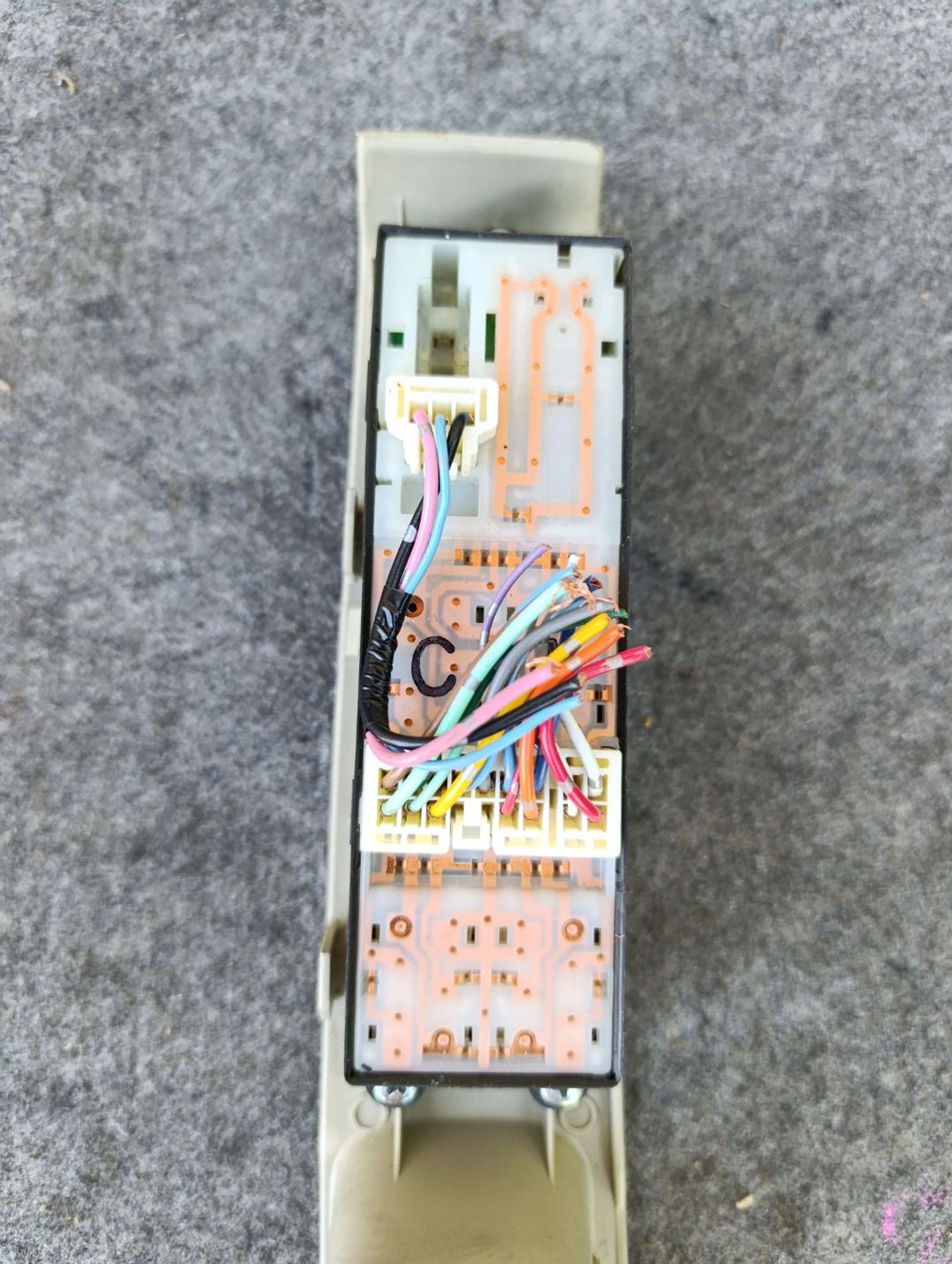 https://ycs.partsauto.market/partsauto-images/thmbs/userImages/d9b05010c61782443e0b3e264cf05921/part/5898fc37-da14-427f-8830-5ed5ffe7a9d2_1783337423095.jpg