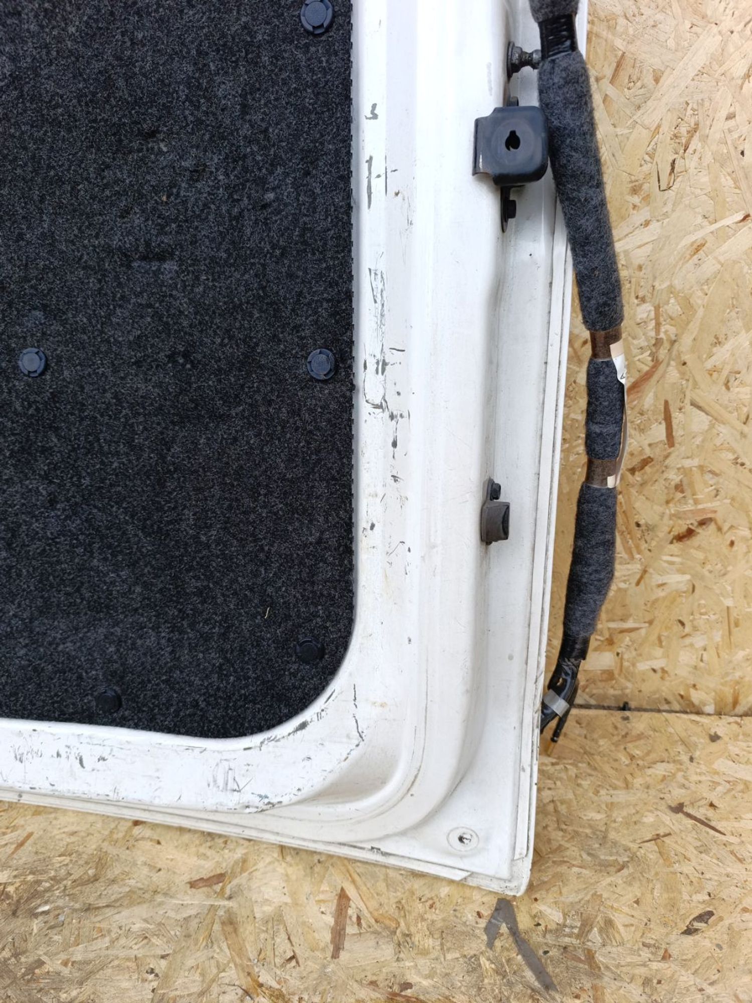 https://ycs.partsauto.market/partsauto-images/thmbs/userImages/d9b05010c61782443e0b3e264cf05921/part/5a49e311-a0bc-4f3f-bc9a-91ffc2a7e567_1781965795585.jpg
