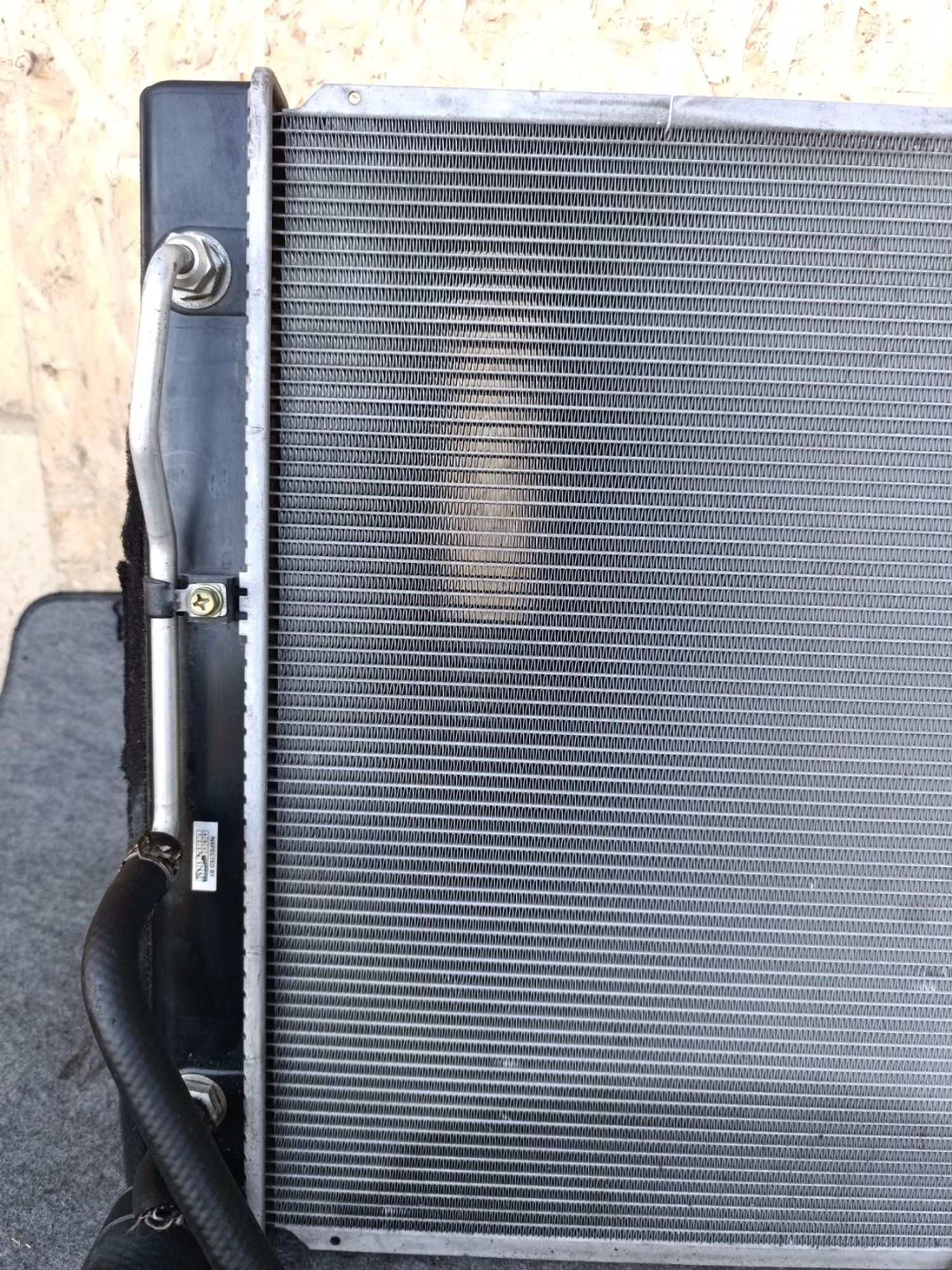https://ycs.partsauto.market/partsauto-images/thmbs/userImages/d9b05010c61782443e0b3e264cf05921/part/5b1e814f-3ff7-4e7b-86e5-143636fd7c20_1781623519188.jpg