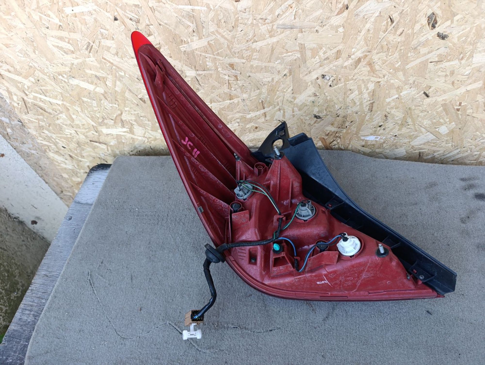 https://ycs.partsauto.market/partsauto-images/thmbs/userImages/d9b05010c61782443e0b3e264cf05921/part/5b8fff31-daa7-4a6e-a1b1-4d27c99244ec_1784554844096.jpg