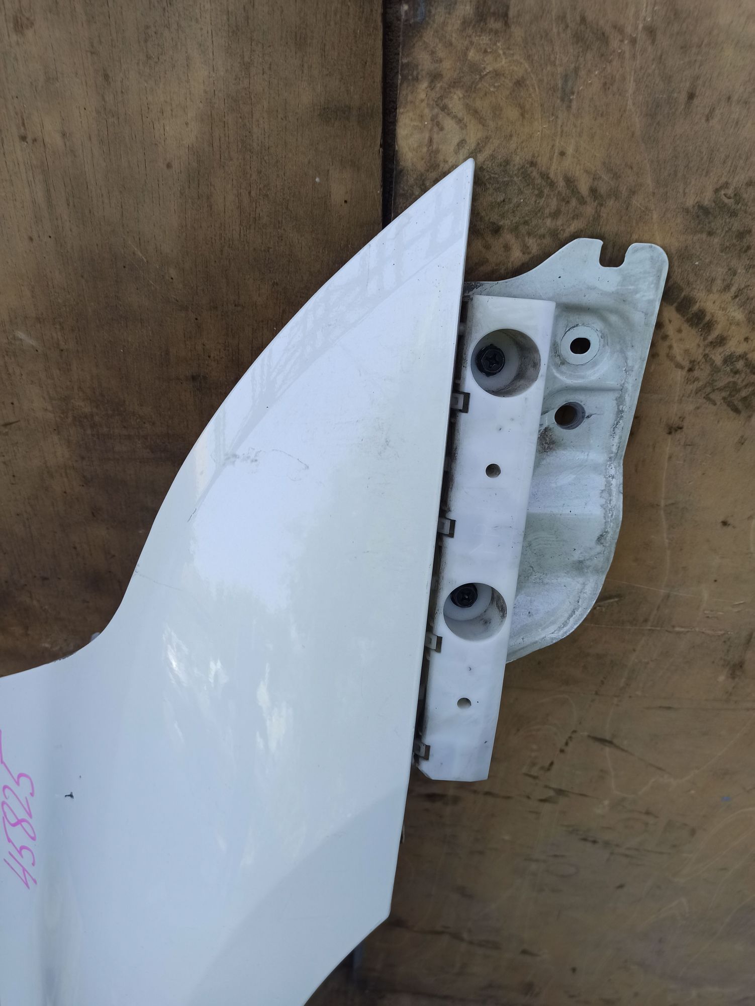 https://ycs.partsauto.market/partsauto-images/thmbs/userImages/d9b05010c61782443e0b3e264cf05921/part/5ba8e72d-64a5-49c1-ae09-6bec7e1bd933_1717846015280.jpg