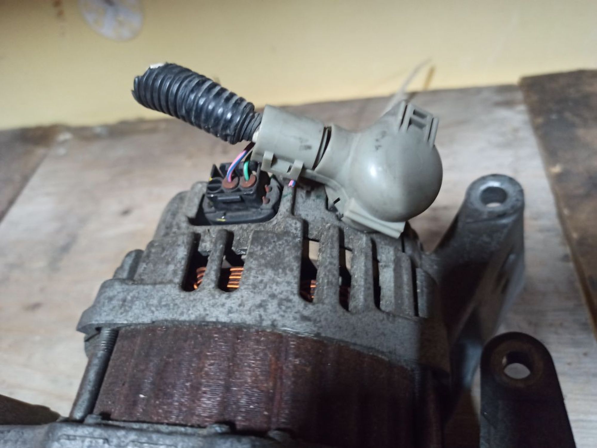 Генератор Mazda 3 BL LFDe, 3900 рублей, Ленина