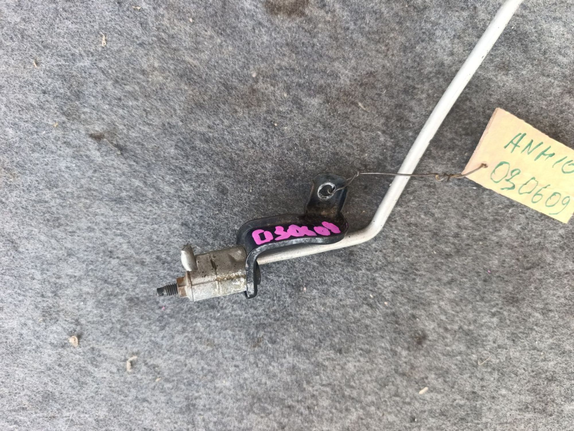 https://ycs.partsauto.market/partsauto-images/thmbs/userImages/d9b05010c61782443e0b3e264cf05921/part/5e7c508b-5a54-4256-b21b-05bc1aac4cda_1780493995135.jpg