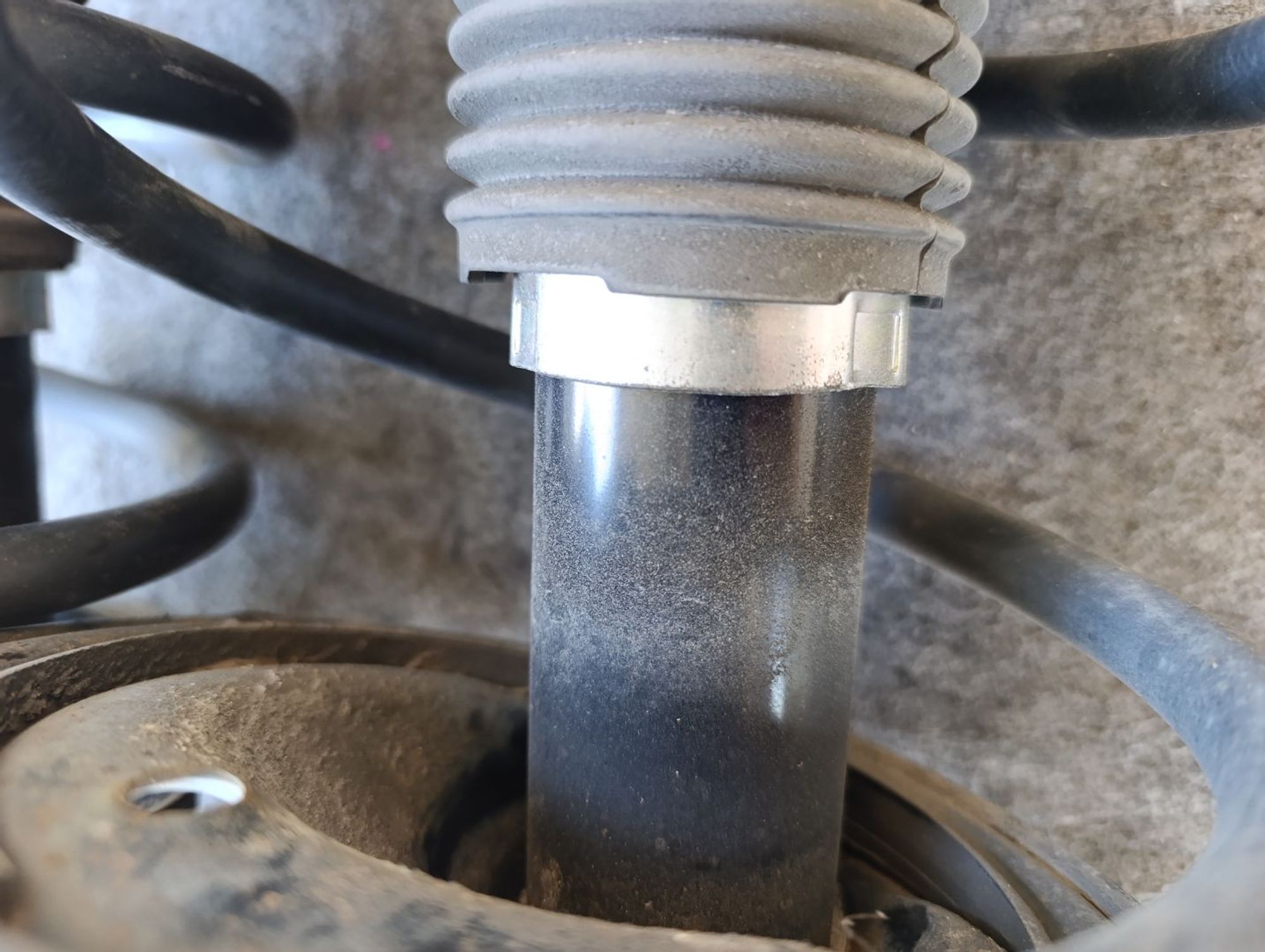 https://ycs.partsauto.market/partsauto-images/thmbs/userImages/d9b05010c61782443e0b3e264cf05921/part/5e8075de-233c-4be4-b50f-ca62ad6d1afb_1783758495837.jpg