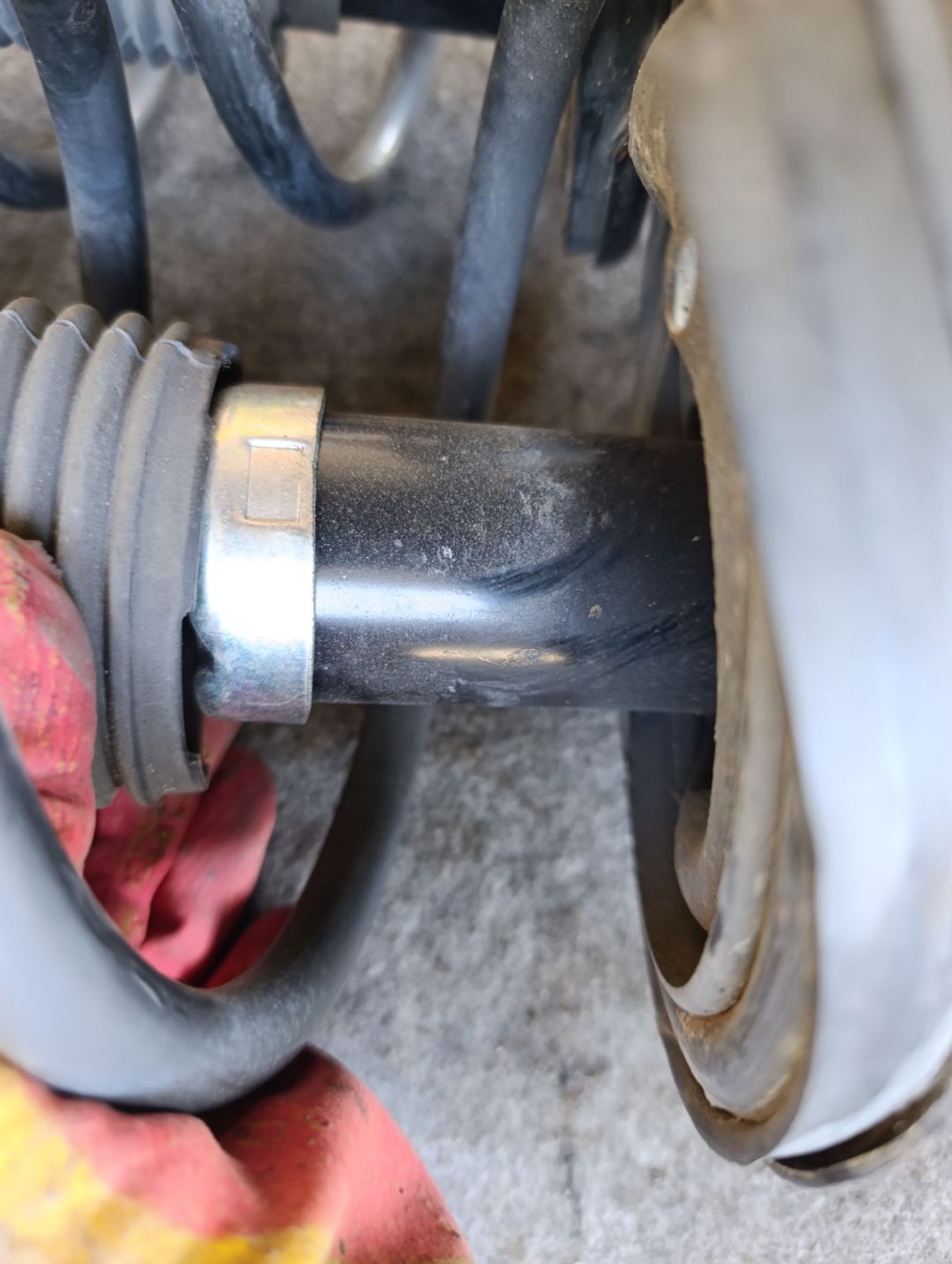 https://ycs.partsauto.market/partsauto-images/thmbs/userImages/d9b05010c61782443e0b3e264cf05921/part/60361ea4-7df1-4682-a2fd-47d76a1074bc_1783758497039.jpg