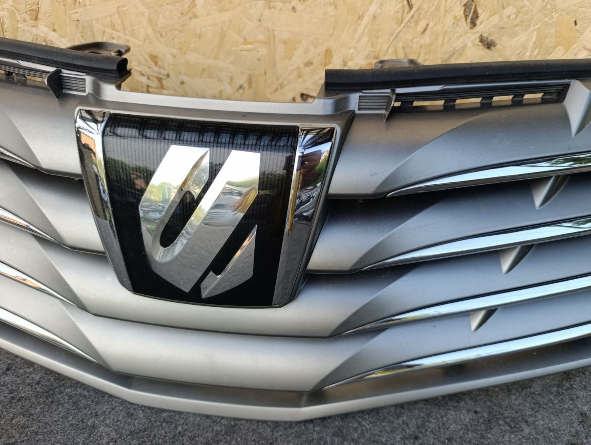 https://ycs.partsauto.market/partsauto-images/thmbs/userImages/d9b05010c61782443e0b3e264cf05921/part/60fe85a2-d908-4c92-8876-58c984408c73_1783521756759.jpg
