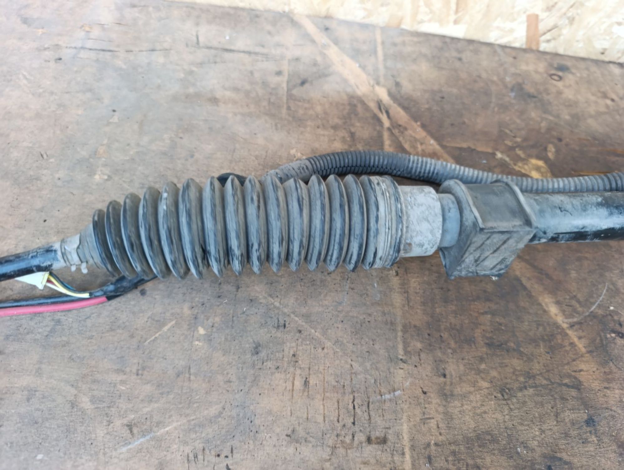 https://ycs.partsauto.market/partsauto-images/thmbs/userImages/d9b05010c61782443e0b3e264cf05921/part/61584fb2-3f2a-466a-98b9-8aa9af9a11eb_1784453139665.jpg