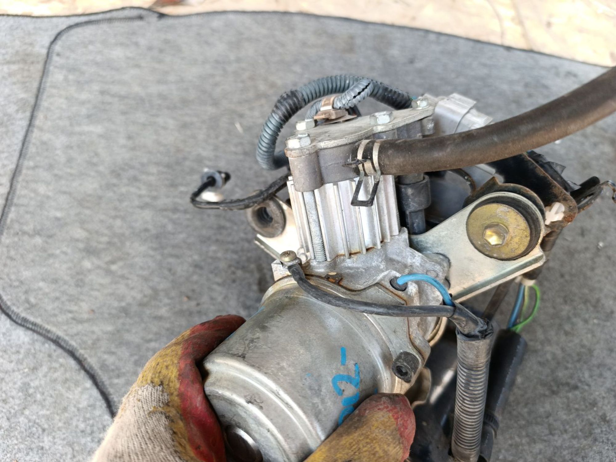 https://ycs.partsauto.market/partsauto-images/thmbs/userImages/d9b05010c61782443e0b3e264cf05921/part/61b97f4f-38bc-4e1f-9bf2-9295b7274368_1781611321352.jpg