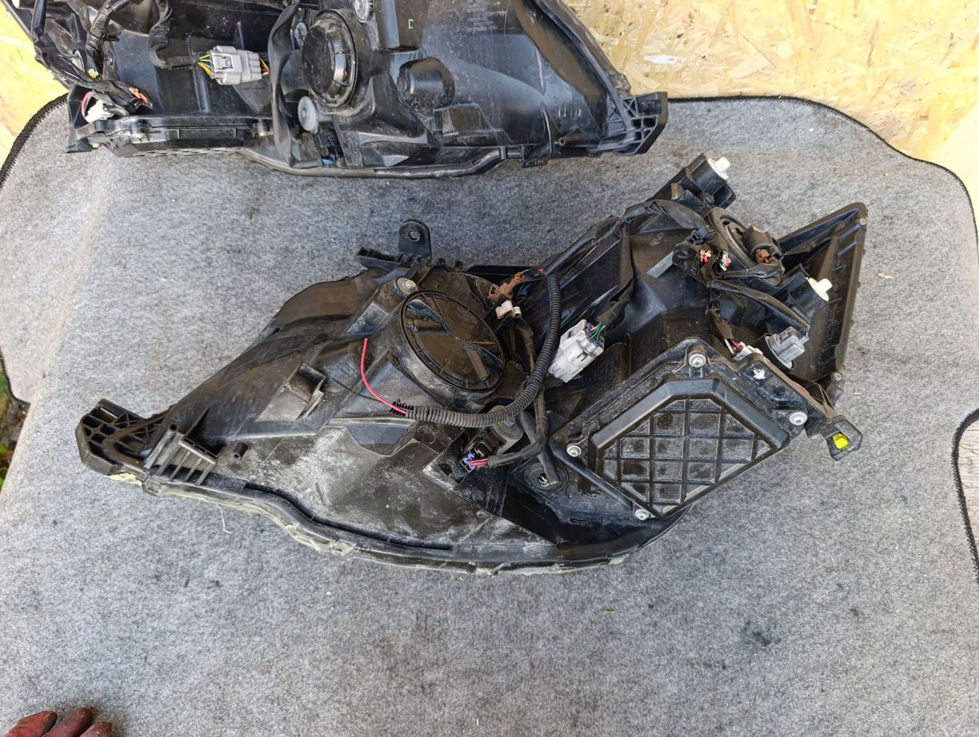 https://ycs.partsauto.market/partsauto-images/thmbs/userImages/d9b05010c61782443e0b3e264cf05921/part/62d2ddf2-1305-41d7-816f-c4c30032268d_1783516432851.jpg