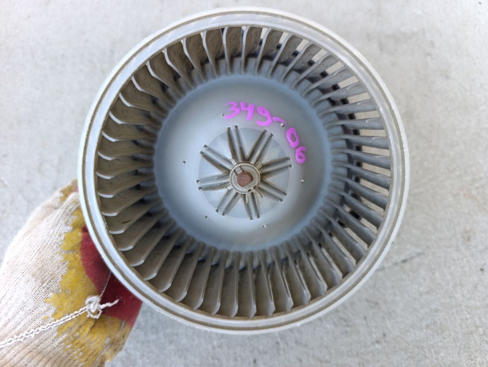 https://ycs.partsauto.market/partsauto-images/thmbs/userImages/d9b05010c61782443e0b3e264cf05921/part/637d5c54-e96b-4d16-b3bb-ff6fabd487e3_1785503888840.jpg