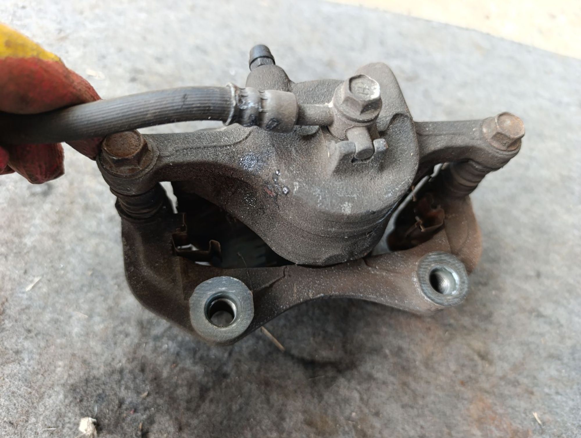 https://ycs.partsauto.market/partsauto-images/thmbs/userImages/d9b05010c61782443e0b3e264cf05921/part/63a0d450-5b90-47c1-ac3e-229b2610b623_1784456742698.jpg