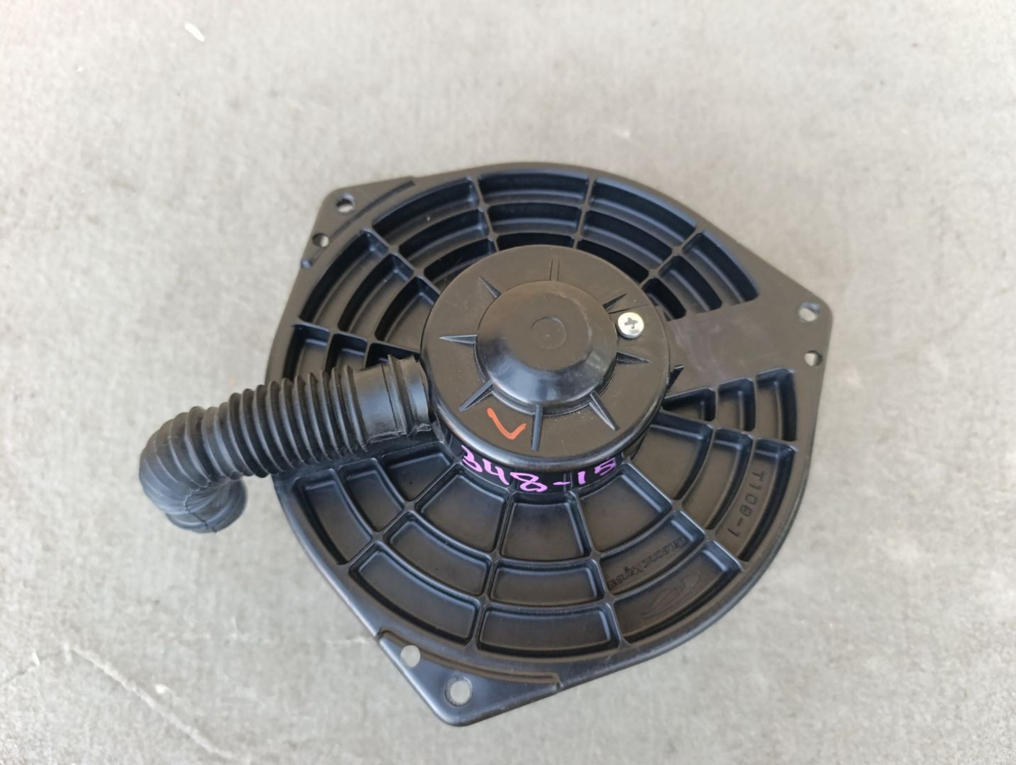 https://ycs.partsauto.market/partsauto-images/thmbs/userImages/d9b05010c61782443e0b3e264cf05921/part/6413f71e-e86c-49e2-bf80-74ccd3092b95_1785423312476.jpg