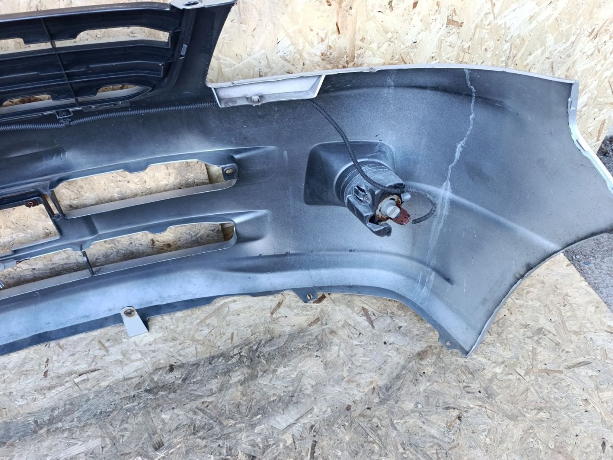 https://ycs.partsauto.market/partsauto-images/thmbs/userImages/d9b05010c61782443e0b3e264cf05921/part/65e0c857-d43b-4a33-8aea-4a2f9a38c96f_1782132656027.jpg