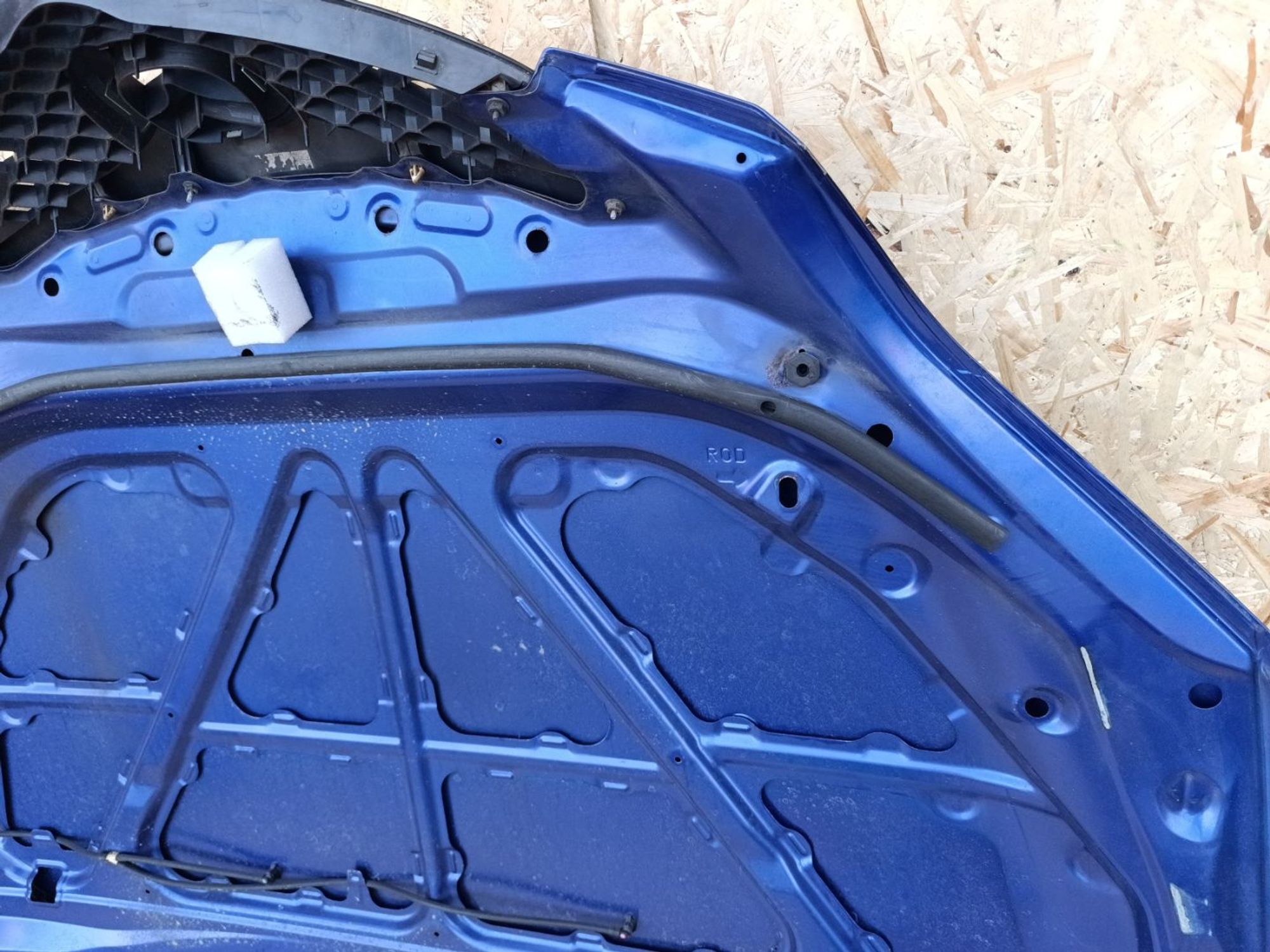 https://ycs.partsauto.market/partsauto-images/thmbs/userImages/d9b05010c61782443e0b3e264cf05921/part/669ff626-4284-4a26-b3de-2eb73c69f379_1781708345900.jpg