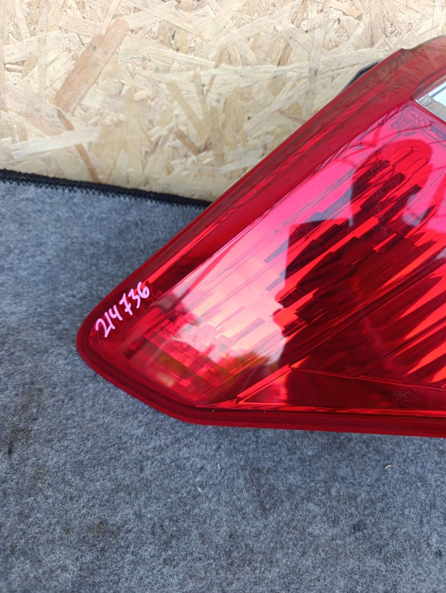 https://ycs.partsauto.market/partsauto-images/thmbs/userImages/d9b05010c61782443e0b3e264cf05921/part/677f3c18-1e20-43b5-85af-63e18c9c4b29_1783439749135.jpg