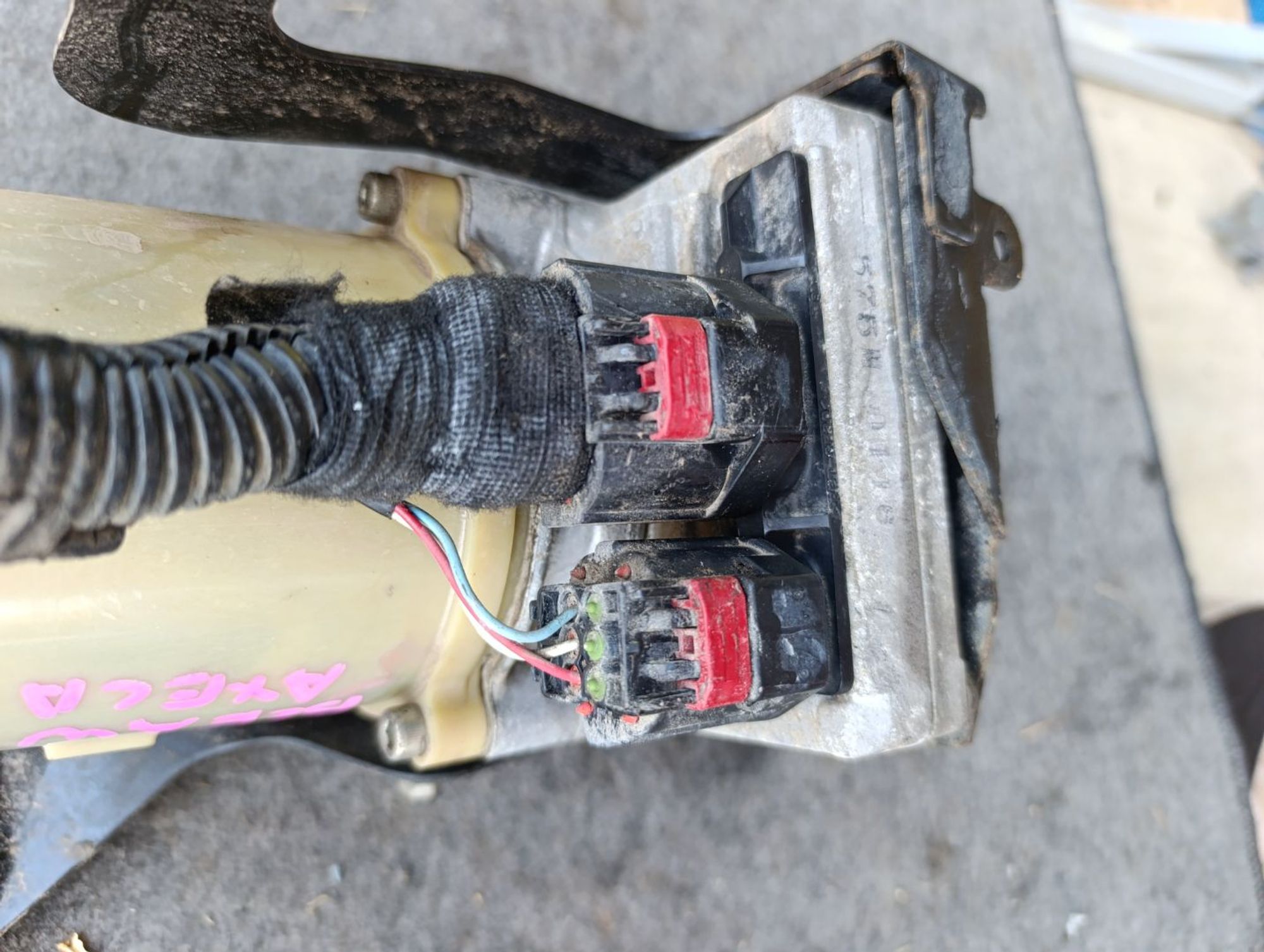 https://ycs.partsauto.market/partsauto-images/thmbs/userImages/d9b05010c61782443e0b3e264cf05921/part/67d8dac3-cd56-454d-a826-74b3ab97f57e_1783069764690.jpg