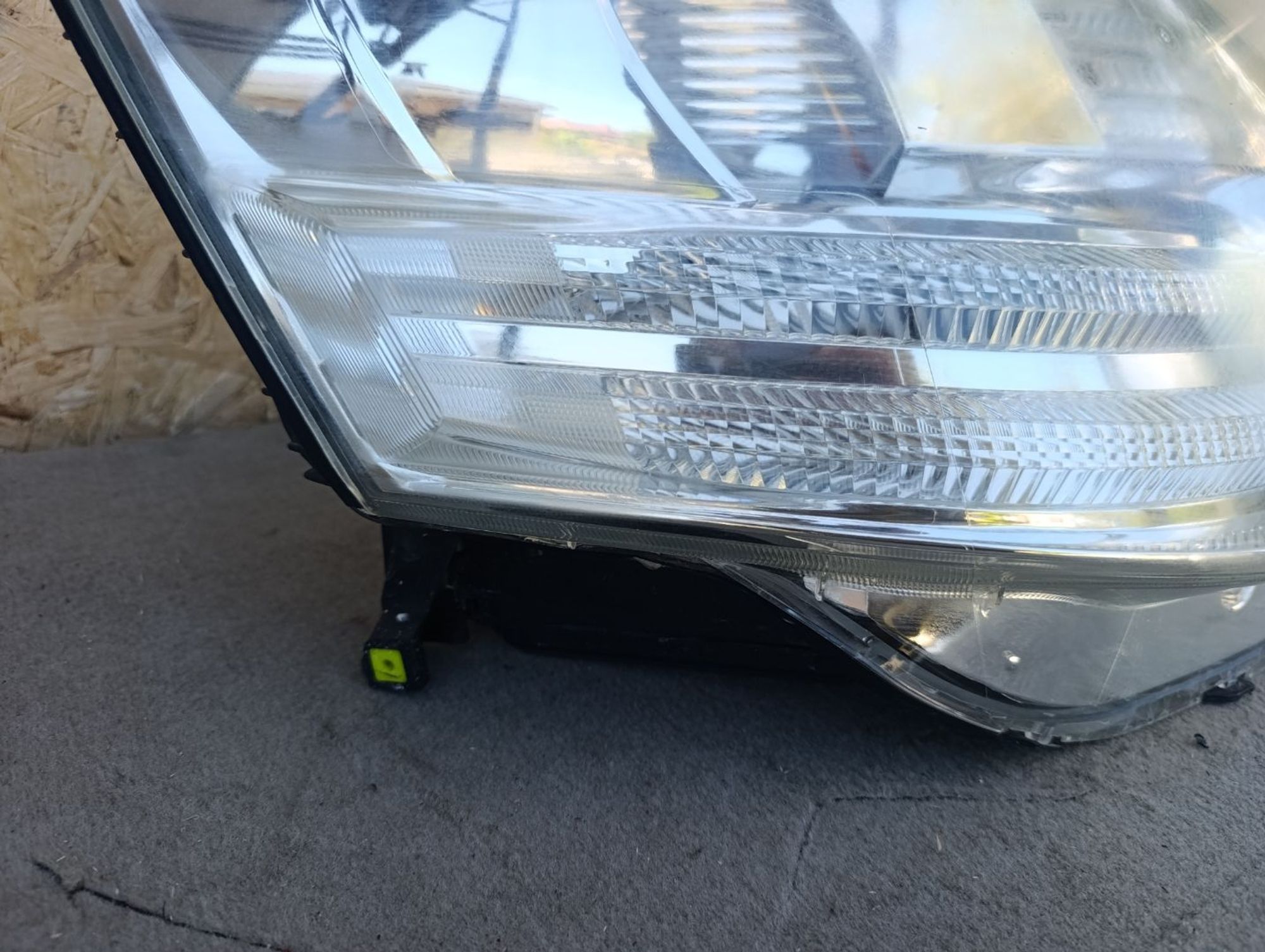 https://ycs.partsauto.market/partsauto-images/thmbs/userImages/d9b05010c61782443e0b3e264cf05921/part/67f39dc1-5e7a-4bd9-ba59-7d94598e1ffd_1785410023637.jpg