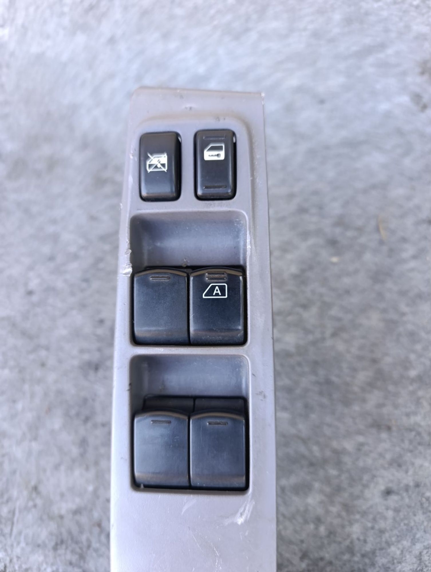 https://ycs.partsauto.market/partsauto-images/thmbs/userImages/d9b05010c61782443e0b3e264cf05921/part/6a9e0c05-f886-4118-8935-f3b4aa08aef8_1783337701572.jpg