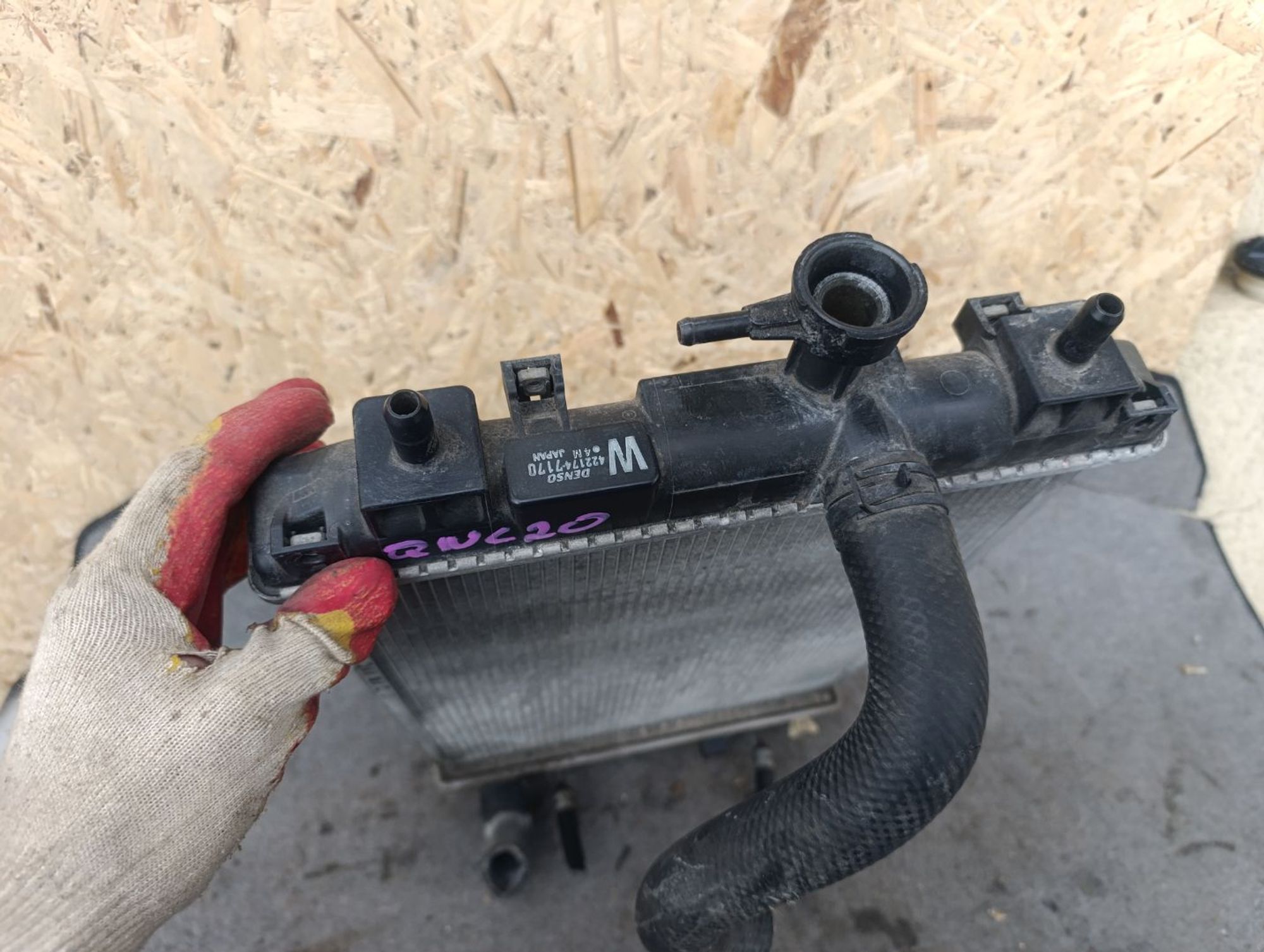 Радиатор основной Toyota bB QNC21, 5300 рублей, Ленина