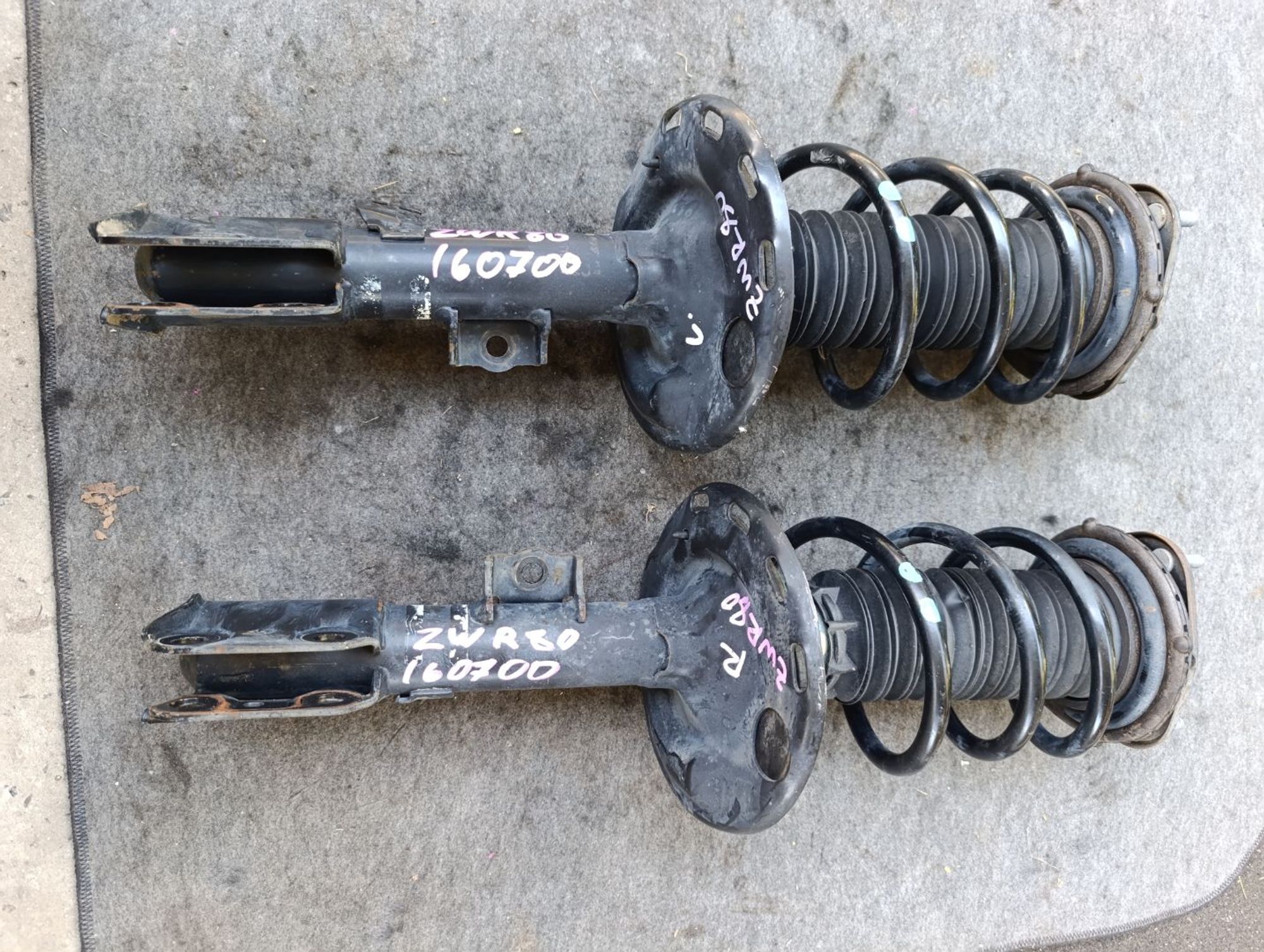 https://ycs.partsauto.market/partsauto-images/thmbs/userImages/d9b05010c61782443e0b3e264cf05921/part/6bb0bdba-1b5a-4b6d-8bf2-5a59ec94b628_1784192382883.jpg