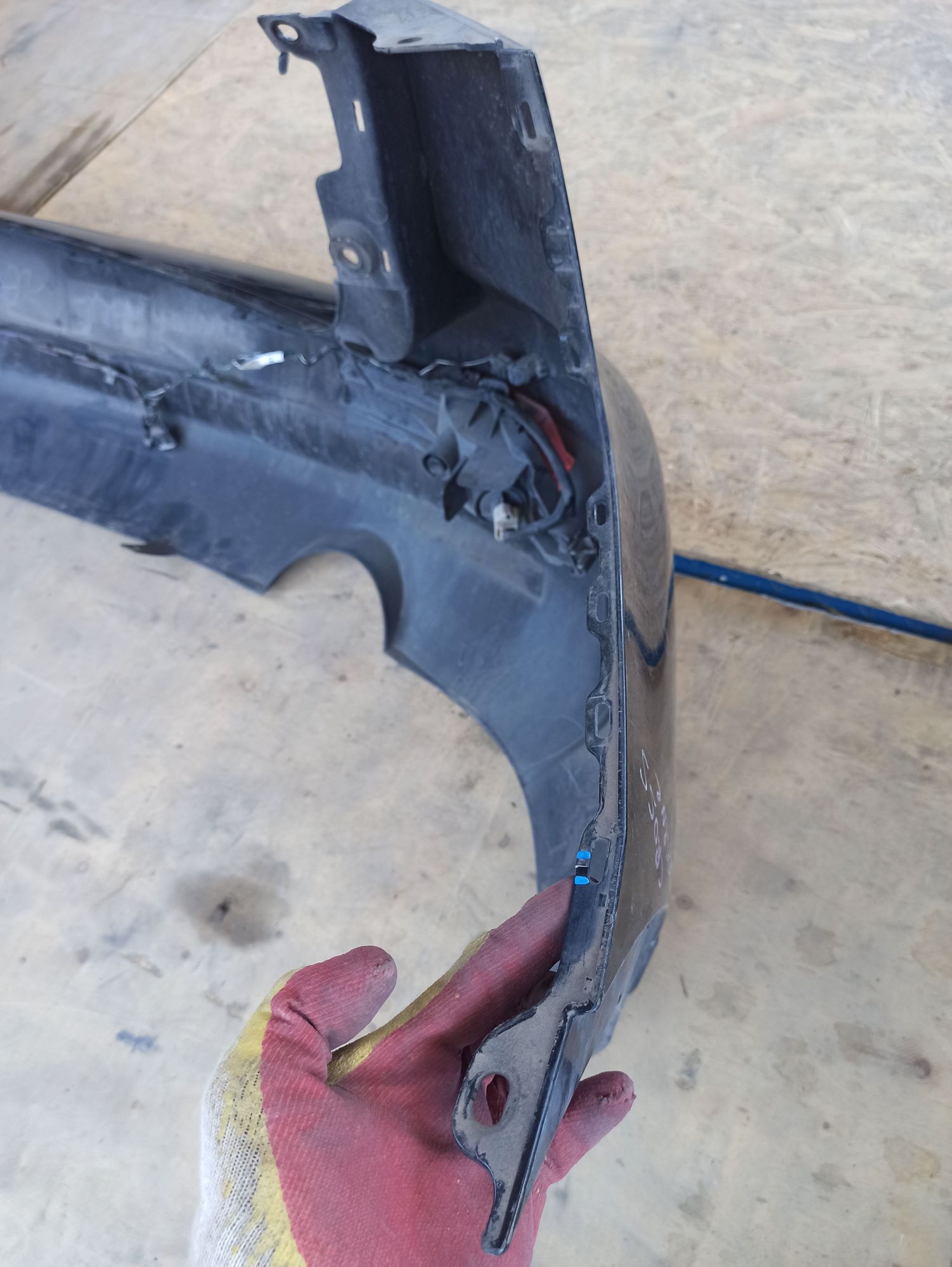 https://ycs.partsauto.market/partsauto-images/thmbs/userImages/d9b05010c61782443e0b3e264cf05921/part/6dcc2a05-7d79-4ac0-a70b-863a01ddd78b_1719736399069.jpg