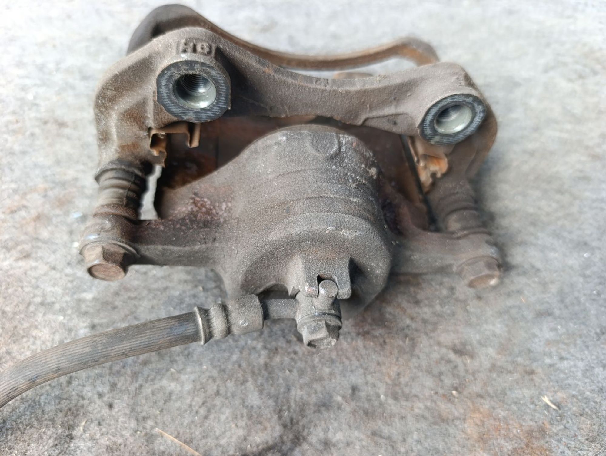 https://ycs.partsauto.market/partsauto-images/thmbs/userImages/d9b05010c61782443e0b3e264cf05921/part/6eb7369d-0d38-421b-8aac-e1022c4c988c_1784456883805.jpg
