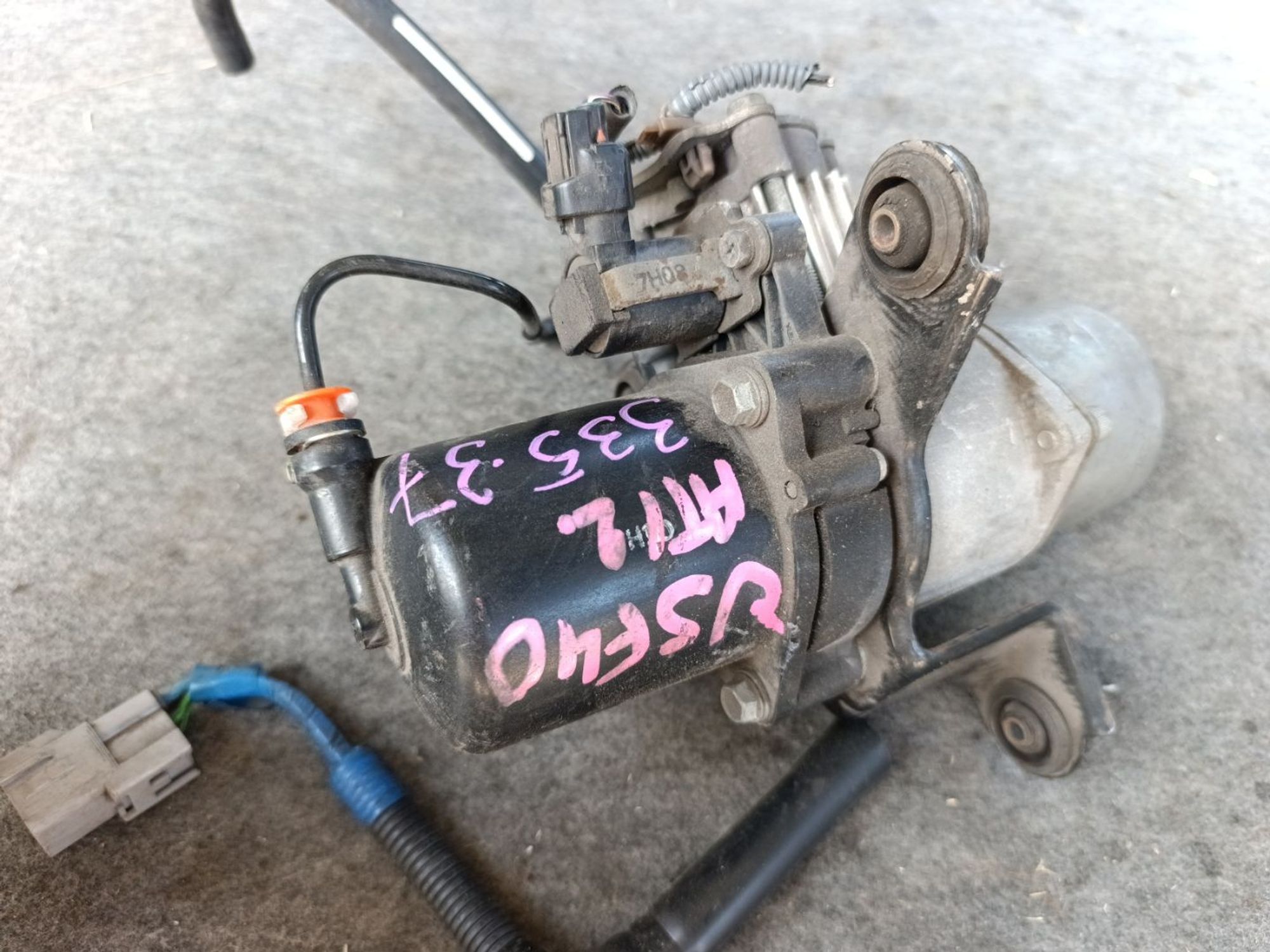 https://ycs.partsauto.market/partsauto-images/thmbs/userImages/d9b05010c61782443e0b3e264cf05921/part/6ecd5a9b-b7e2-4794-b71f-7fb62ee79a1c_1781611864026.jpg