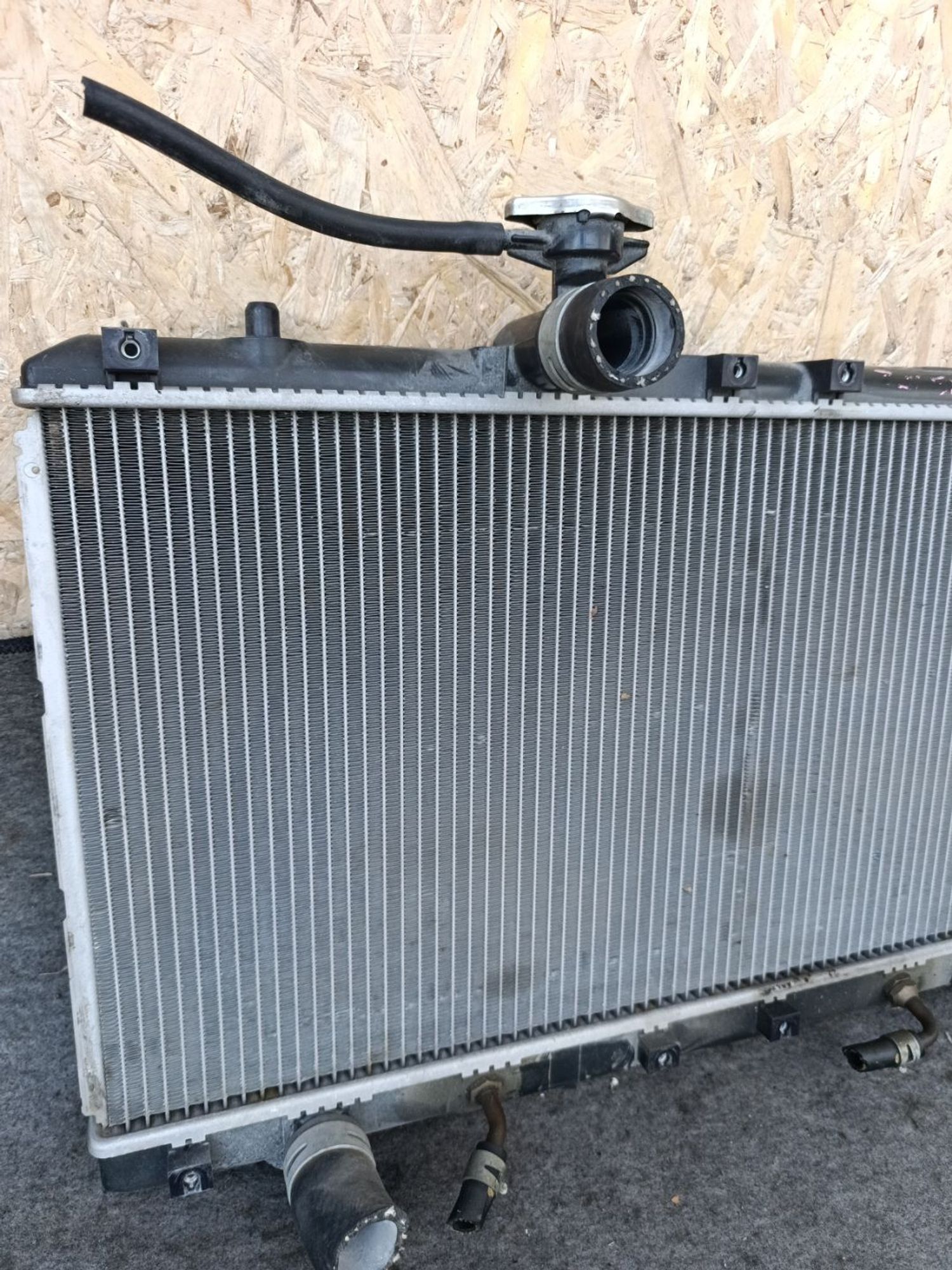 https://ycs.partsauto.market/partsauto-images/thmbs/userImages/d9b05010c61782443e0b3e264cf05921/part/6fe67b19-2177-45bc-8187-07450f1a1617_1781366348575.jpg
