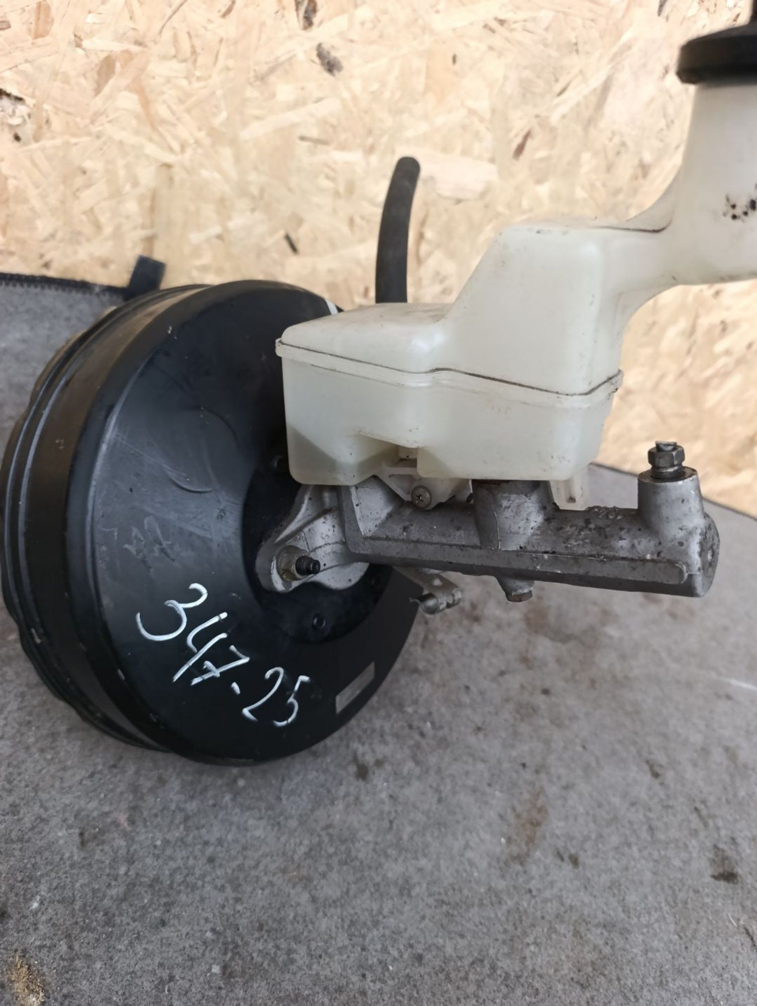 https://ycs.partsauto.market/partsauto-images/thmbs/userImages/d9b05010c61782443e0b3e264cf05921/part/704089ff-b051-44c9-a30d-601b1e7d6cd9_1783700399459.jpg