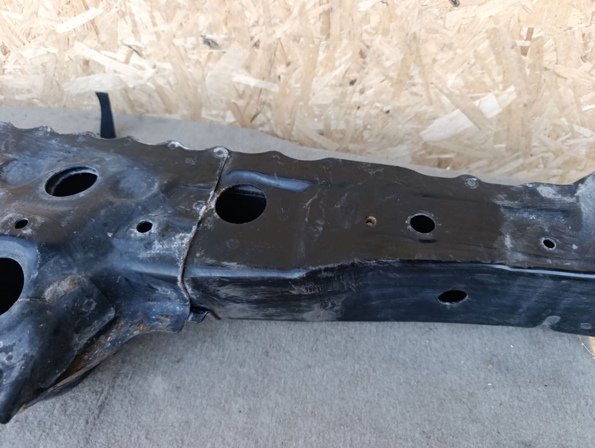 Балка передняя поперечная Toyota Prius Alpha zvw41, 2000 рублей, Ленина