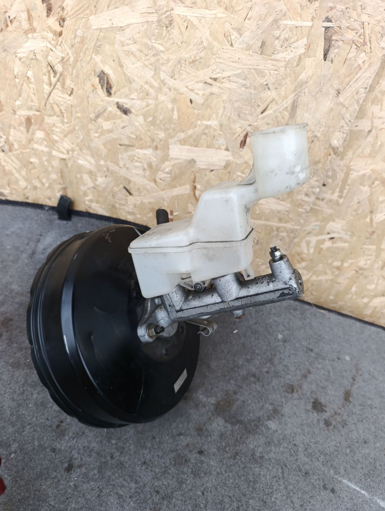 https://ycs.partsauto.market/partsauto-images/thmbs/userImages/d9b05010c61782443e0b3e264cf05921/part/72236d22-996f-48d0-970b-3ee71891faee_1783700104784.jpg