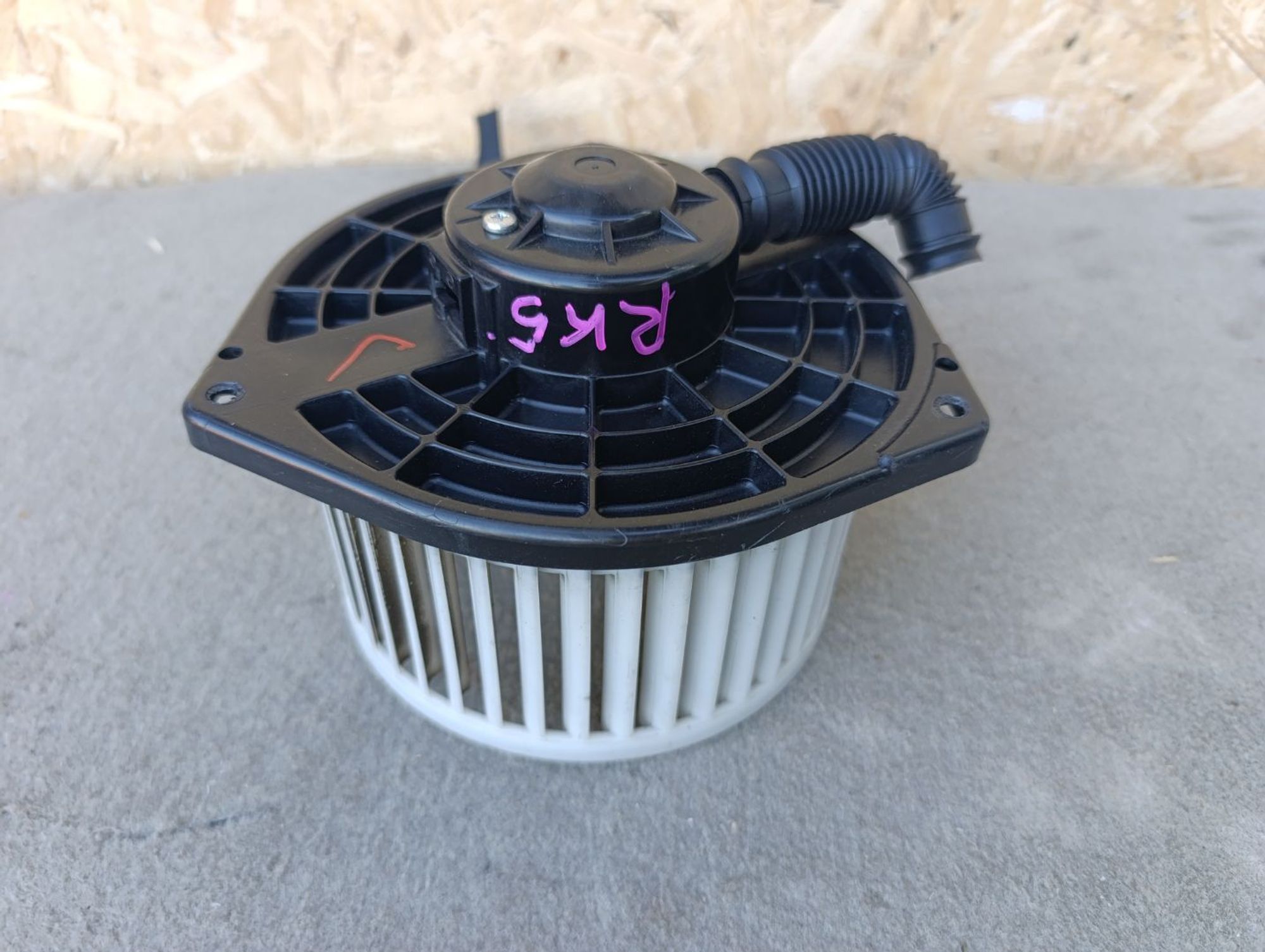 https://ycs.partsauto.market/partsauto-images/thmbs/userImages/d9b05010c61782443e0b3e264cf05921/part/73d64de2-33de-4311-9321-dfd16b6aafa8_1785422898677.jpg