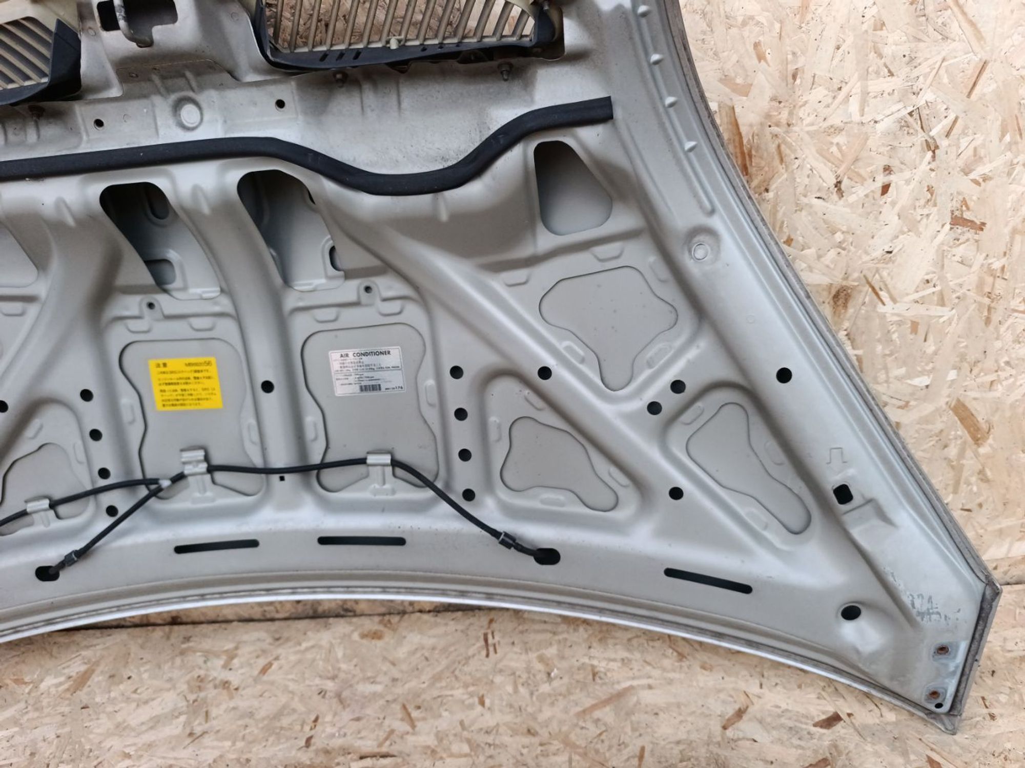 https://ycs.partsauto.market/partsauto-images/thmbs/userImages/d9b05010c61782443e0b3e264cf05921/part/75d49087-25ec-4151-95a5-0709e99de83b_1781802045409.jpg