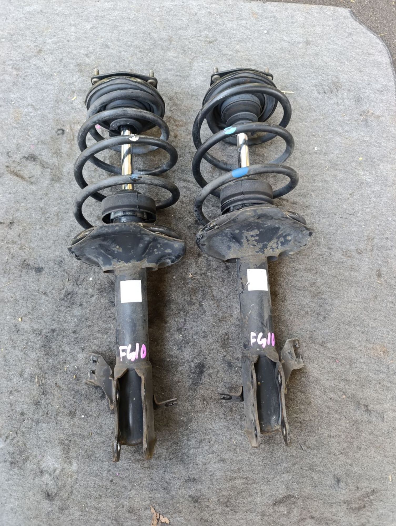 https://ycs.partsauto.market/partsauto-images/thmbs/userImages/d9b05010c61782443e0b3e264cf05921/part/7689e90a-0fea-4291-b346-376a8c2b1aac_1784191868636.jpg