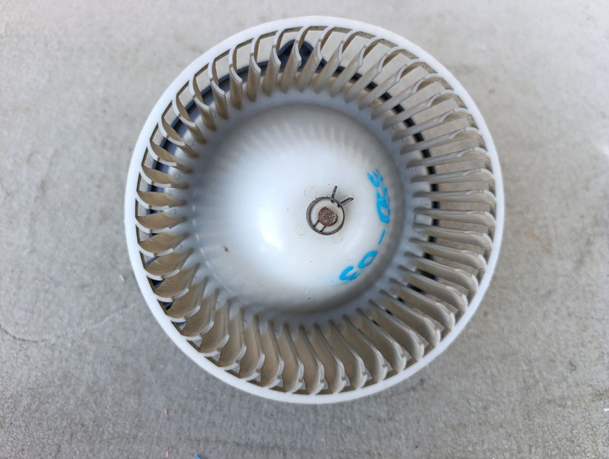 https://ycs.partsauto.market/partsauto-images/thmbs/userImages/d9b05010c61782443e0b3e264cf05921/part/76bdd8df-9006-46cf-b33c-f52c77cbc18e_1785424921373.jpg