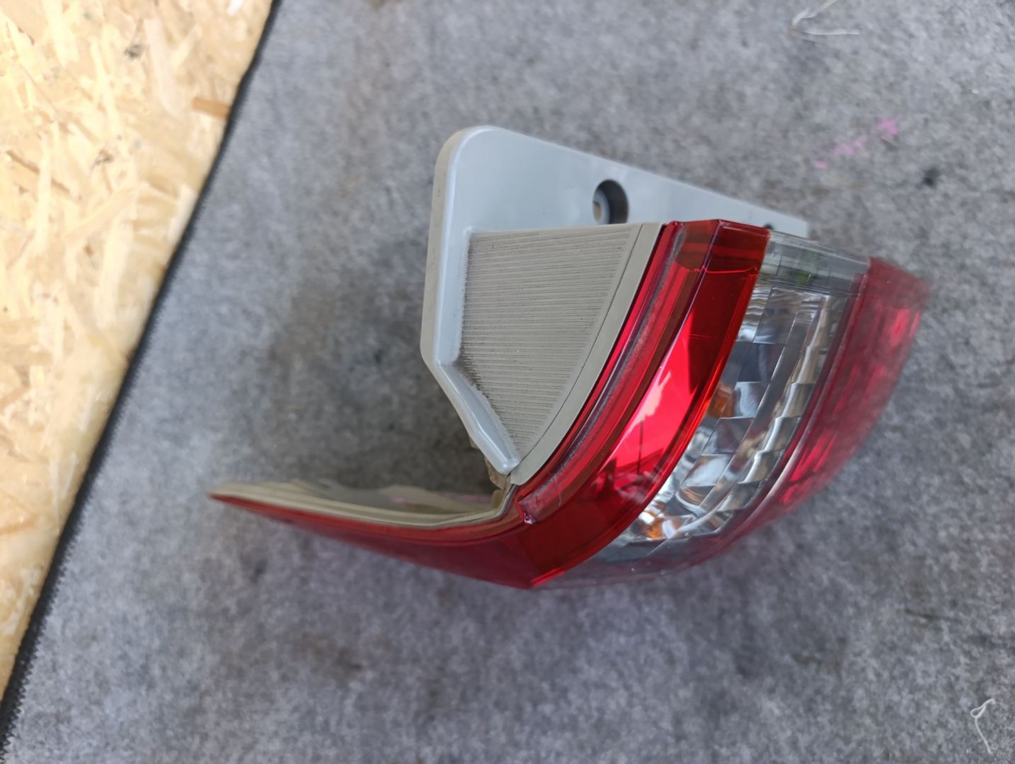 https://ycs.partsauto.market/partsauto-images/thmbs/userImages/d9b05010c61782443e0b3e264cf05921/part/76c877ab-e369-4849-872a-2c5edcb3e792_1783441826811.jpg