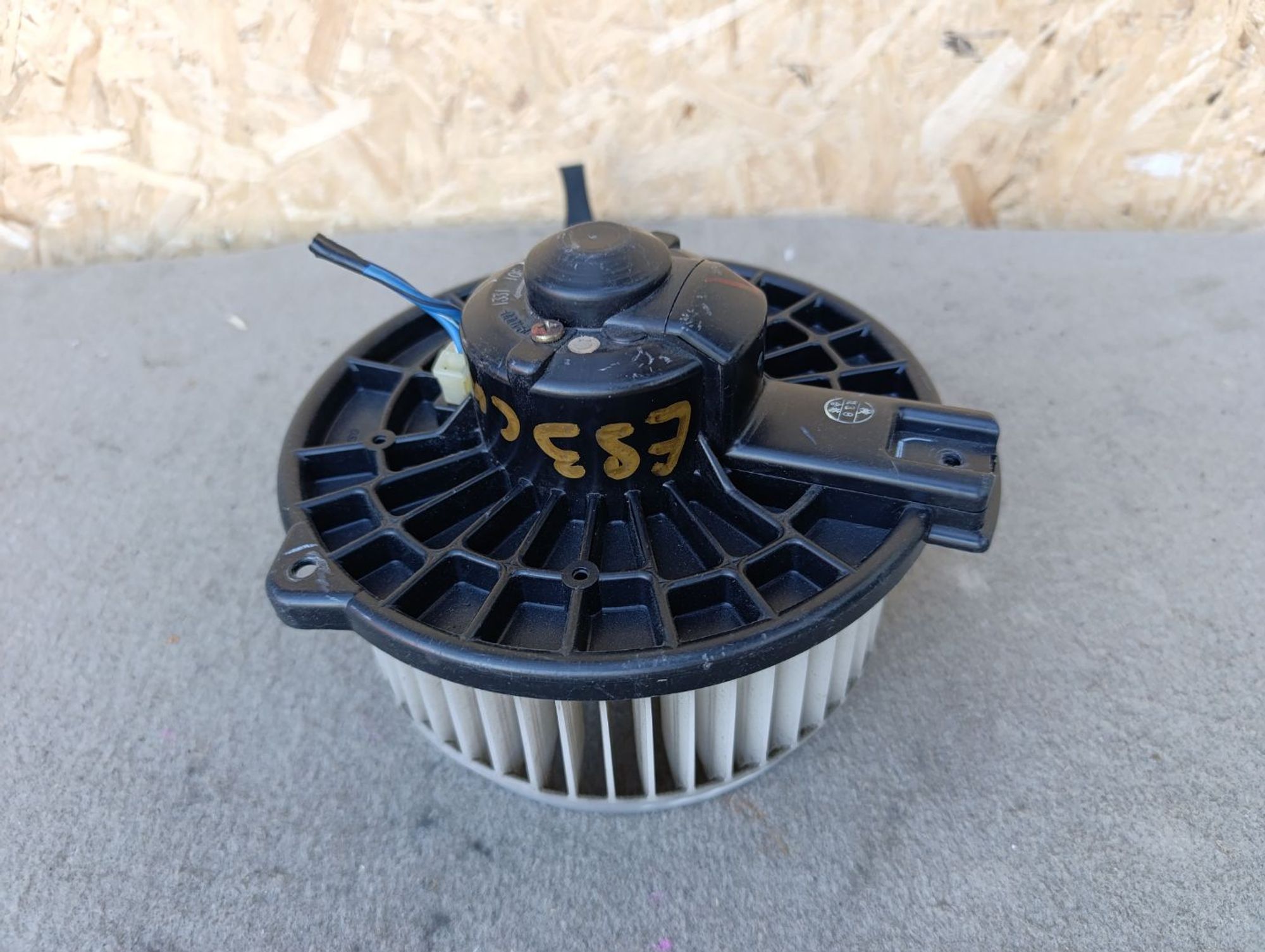 https://ycs.partsauto.market/partsauto-images/thmbs/userImages/d9b05010c61782443e0b3e264cf05921/part/77d33aac-61a7-4dd9-af89-8b4814230e37_1785508979173.jpg