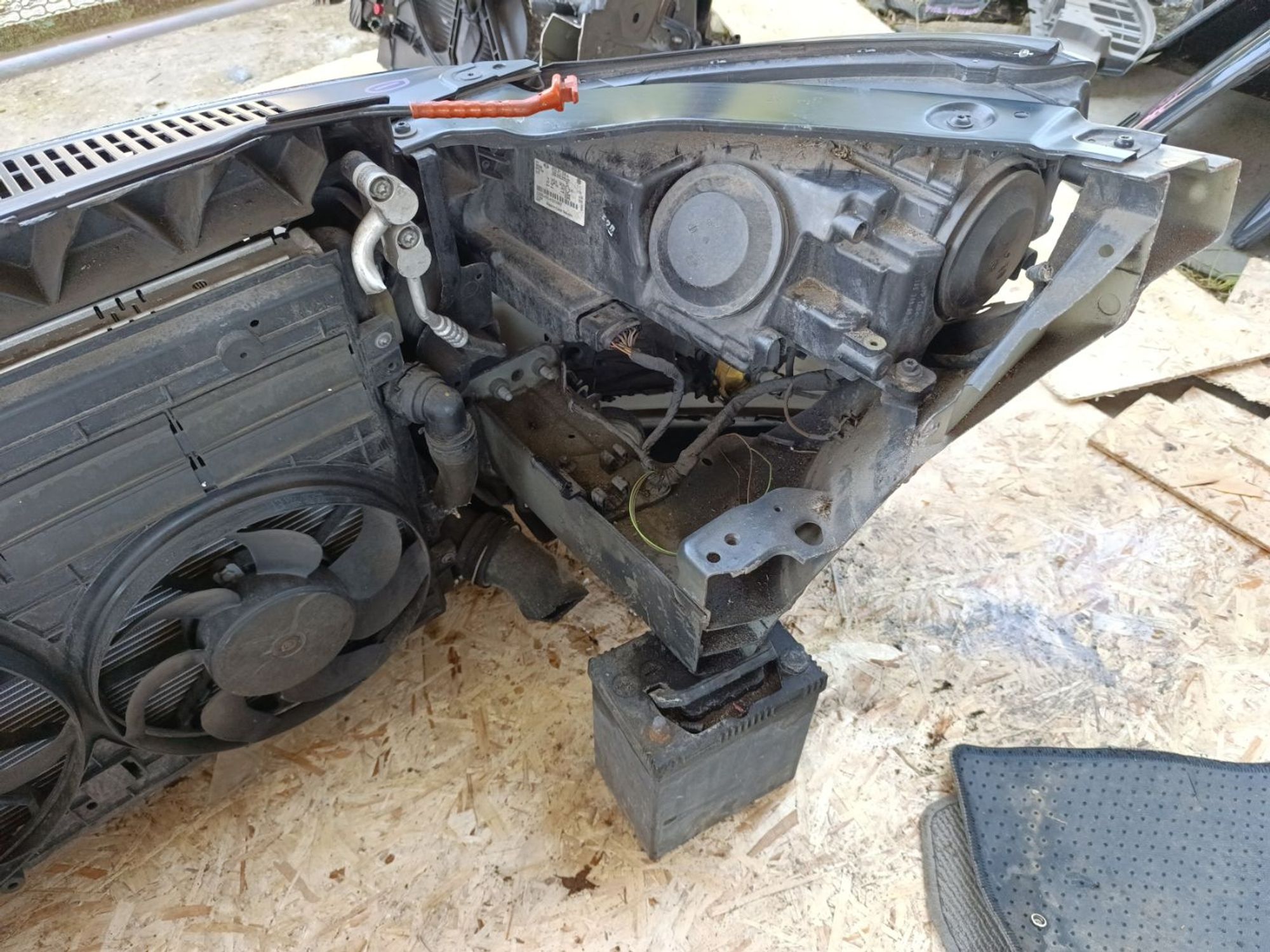 https://ycs.partsauto.market/partsauto-images/thmbs/userImages/d9b05010c61782443e0b3e264cf05921/part/77fc18d2-51a9-42a3-af1e-92752be36183_1781167324968.jpg