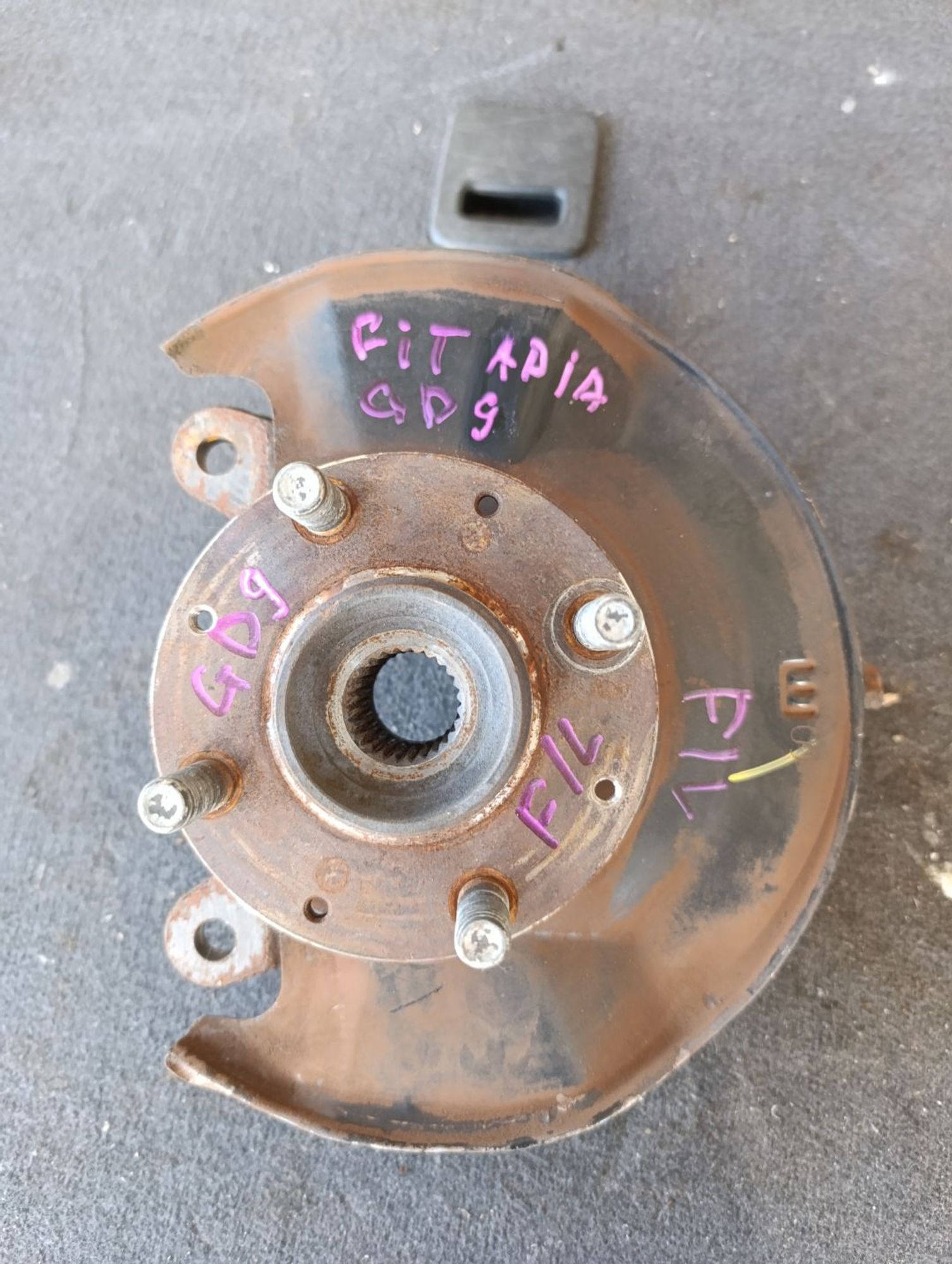 Ступица передняя левая Honda Fit aria Gd9, 1800 рублей, Ленина