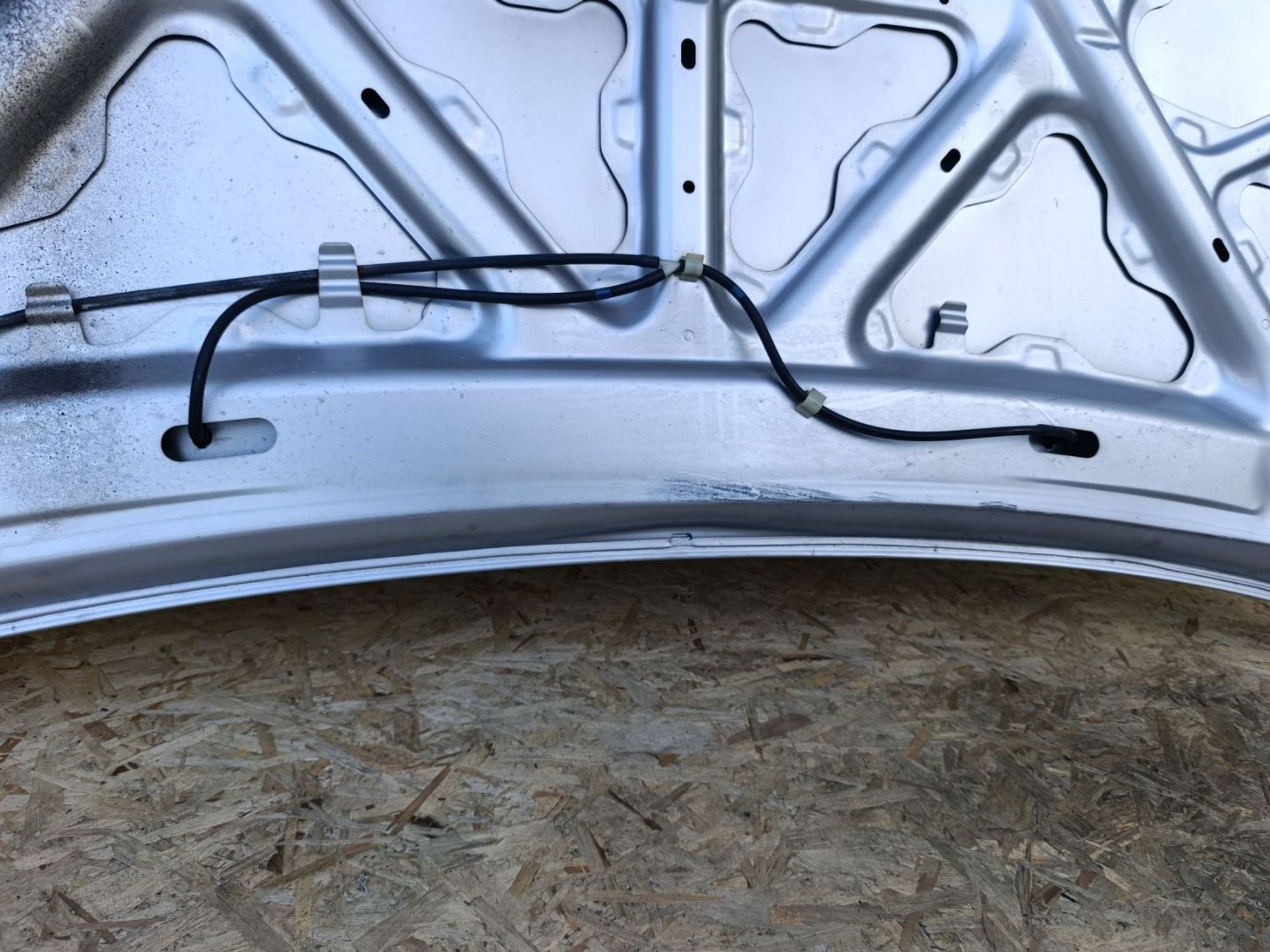 https://ycs.partsauto.market/partsauto-images/thmbs/userImages/d9b05010c61782443e0b3e264cf05921/part/79e18577-f380-4308-8bee-0ac1cad0391a_1781784495060.jpg