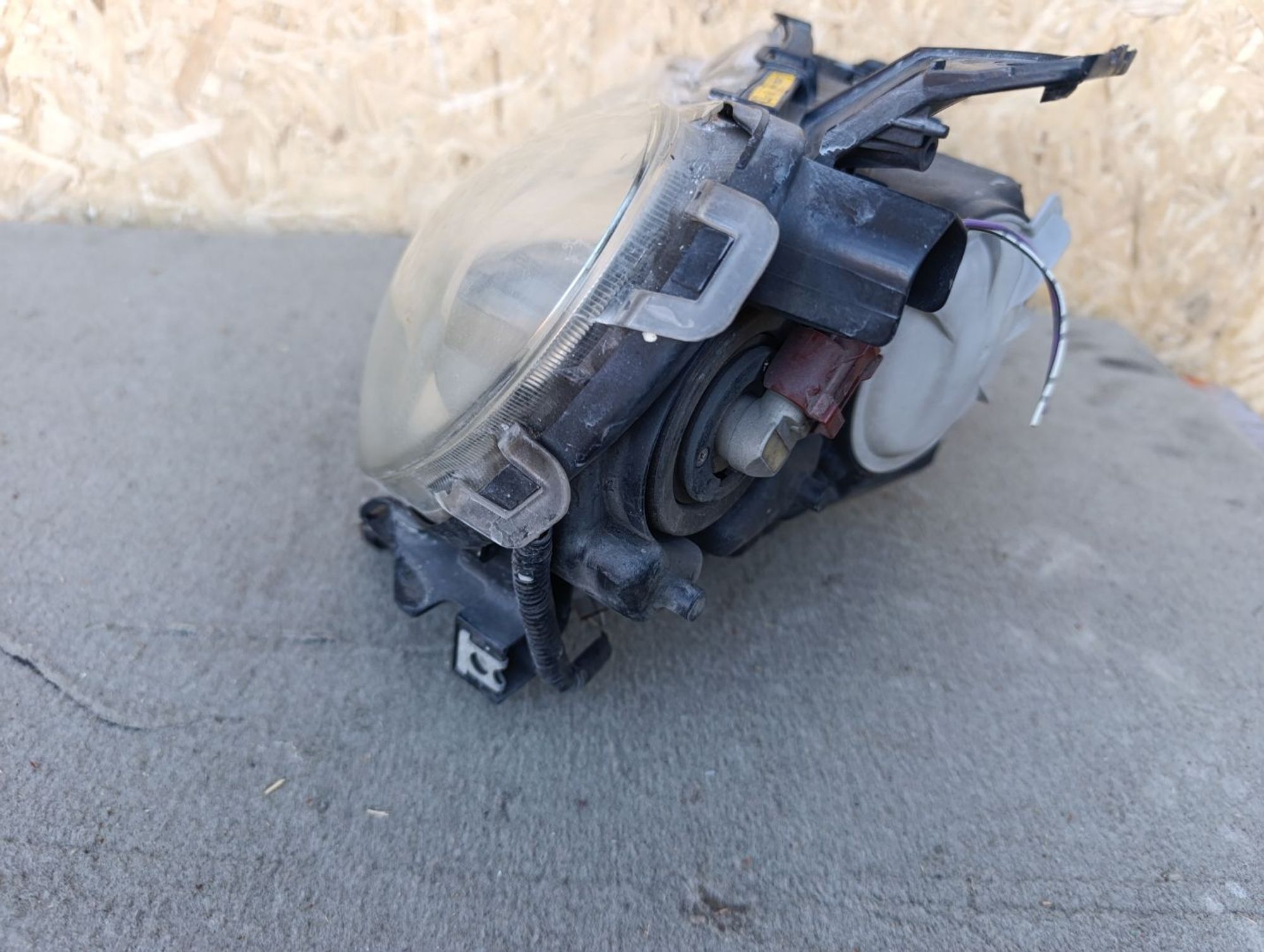 https://ycs.partsauto.market/partsauto-images/thmbs/userImages/d9b05010c61782443e0b3e264cf05921/part/7b0ea8b2-7c32-4f92-a573-40f8655dbed1_1785336270750.jpg