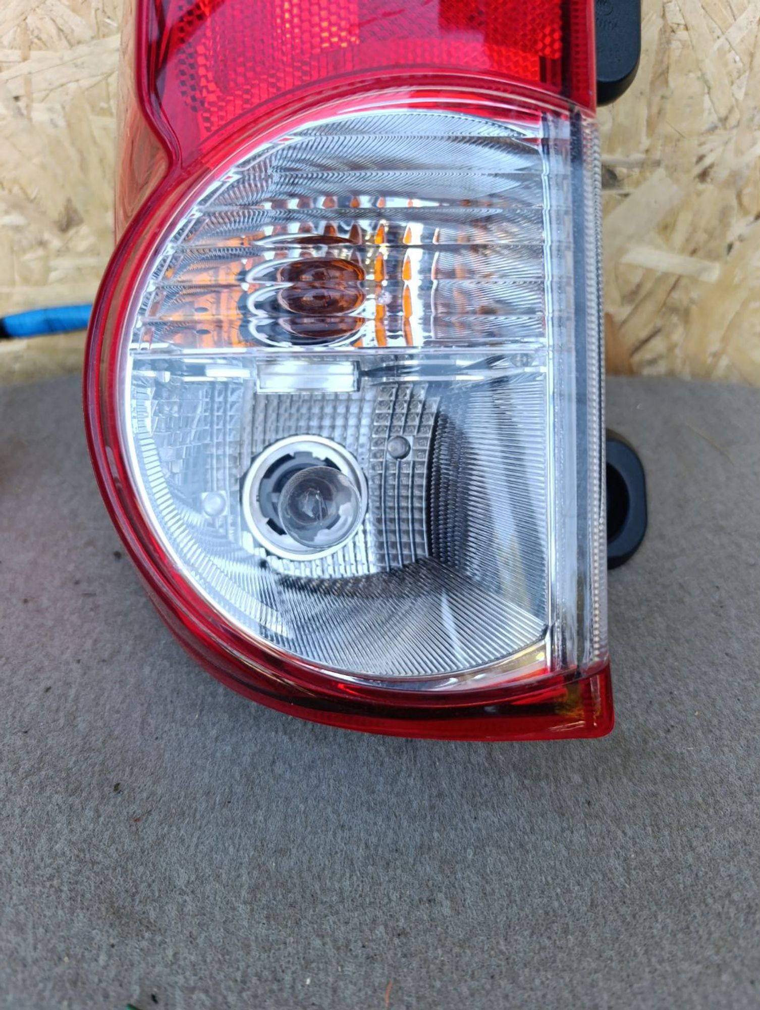https://ycs.partsauto.market/partsauto-images/thmbs/userImages/d9b05010c61782443e0b3e264cf05921/part/7b5afb3e-87b8-47d8-bc1e-2966fc4ca077_1784556476764.jpg