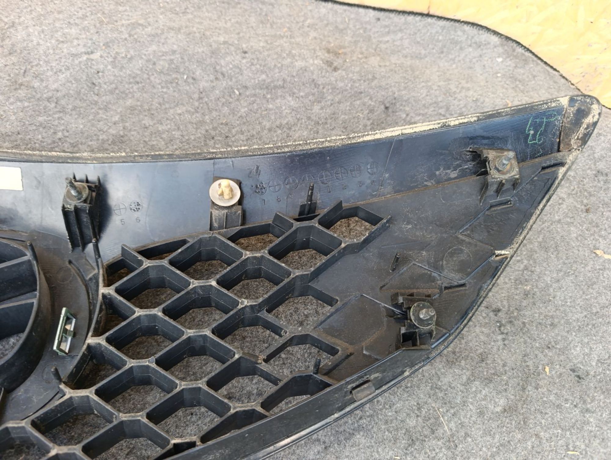 https://ycs.partsauto.market/partsauto-images/thmbs/userImages/d9b05010c61782443e0b3e264cf05921/part/7c0c7f18-6b71-47d9-805e-0a98039cce14_1783516837396.jpg