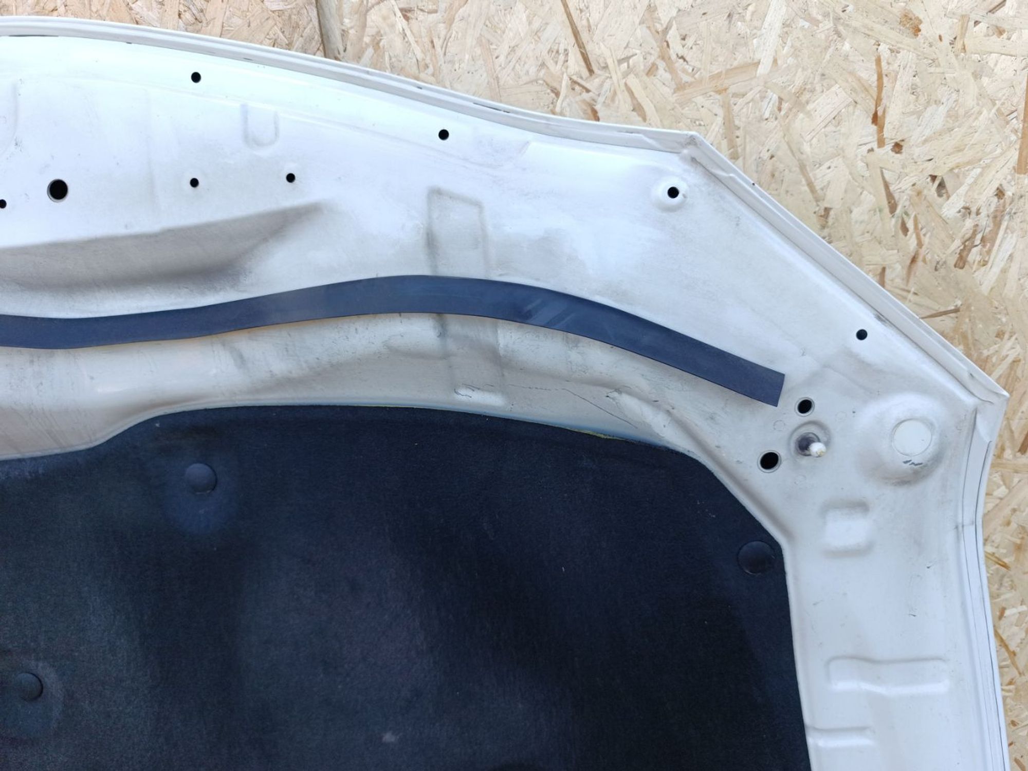 https://ycs.partsauto.market/partsauto-images/thmbs/userImages/d9b05010c61782443e0b3e264cf05921/part/7c0ce2ee-035e-4da7-9439-5a3193f32d65_1781702081284.jpg
