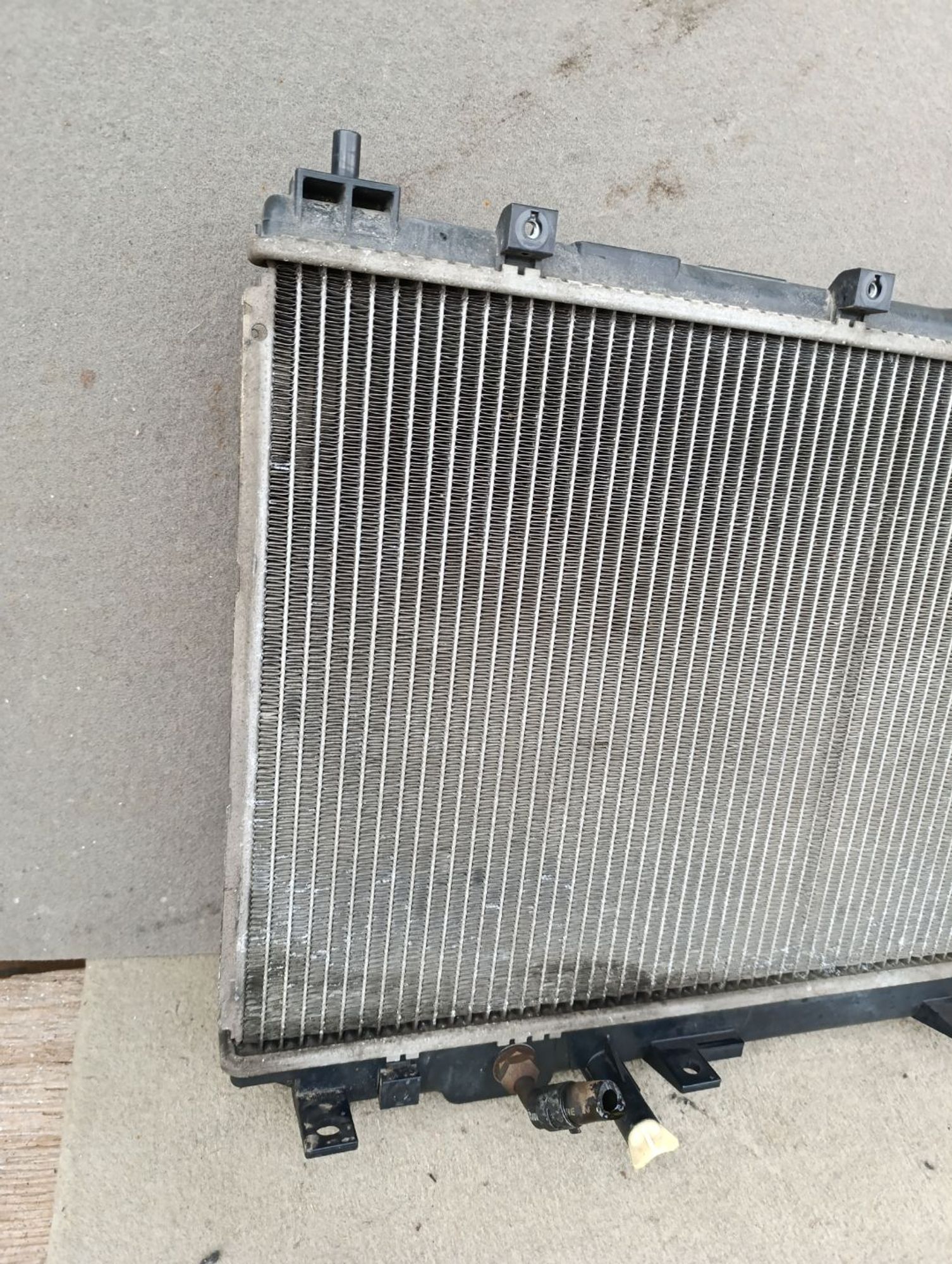 https://ycs.partsauto.market/partsauto-images/thmbs/userImages/d9b05010c61782443e0b3e264cf05921/part/7db7f85b-92d4-4585-b0fb-fcee09534231_1737795173091.jpg