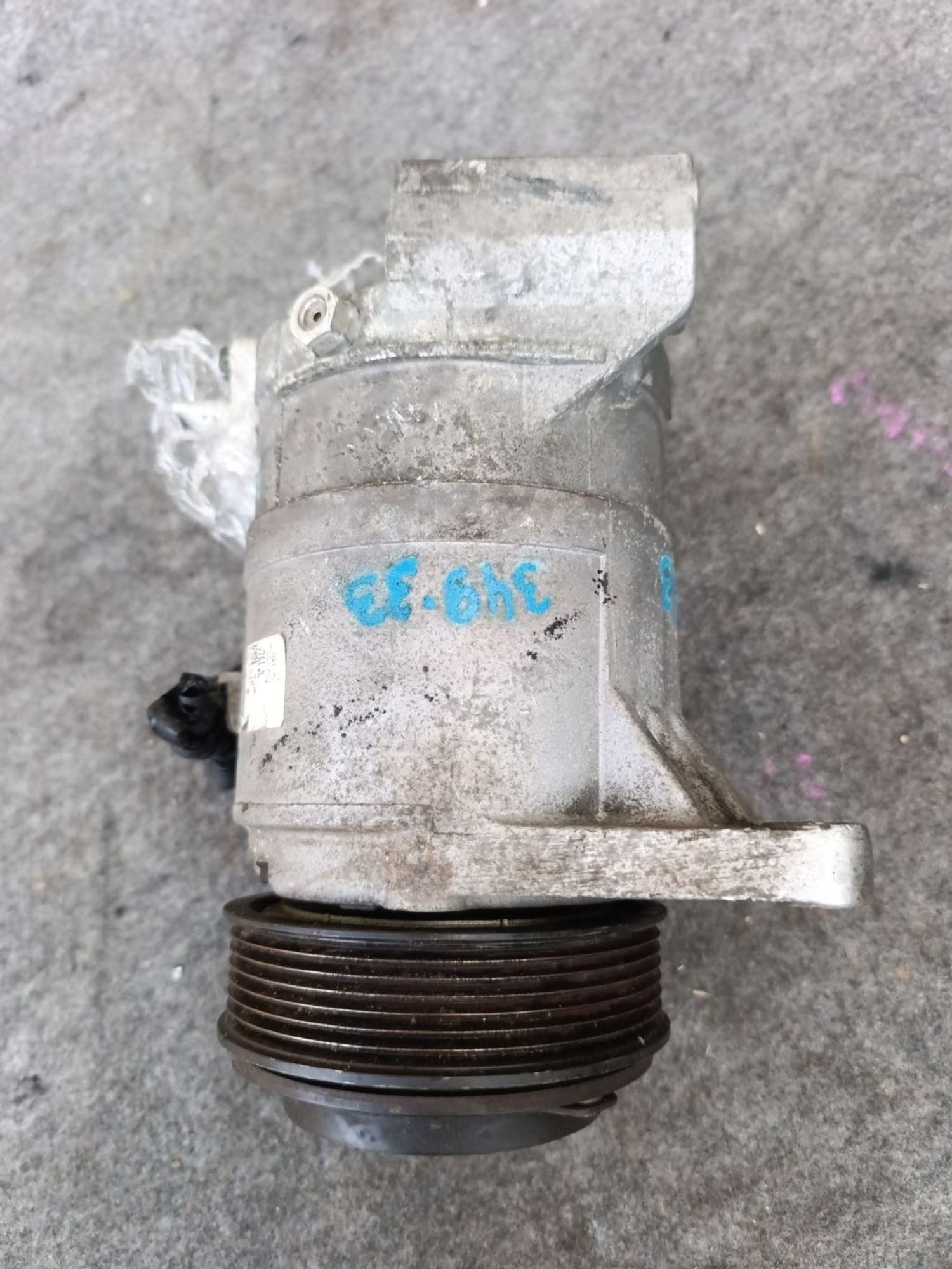 https://ycs.partsauto.market/partsauto-images/thmbs/userImages/d9b05010c61782443e0b3e264cf05921/part/7ecff235-9486-434a-8627-43626aad9037_1782318669237.jpg