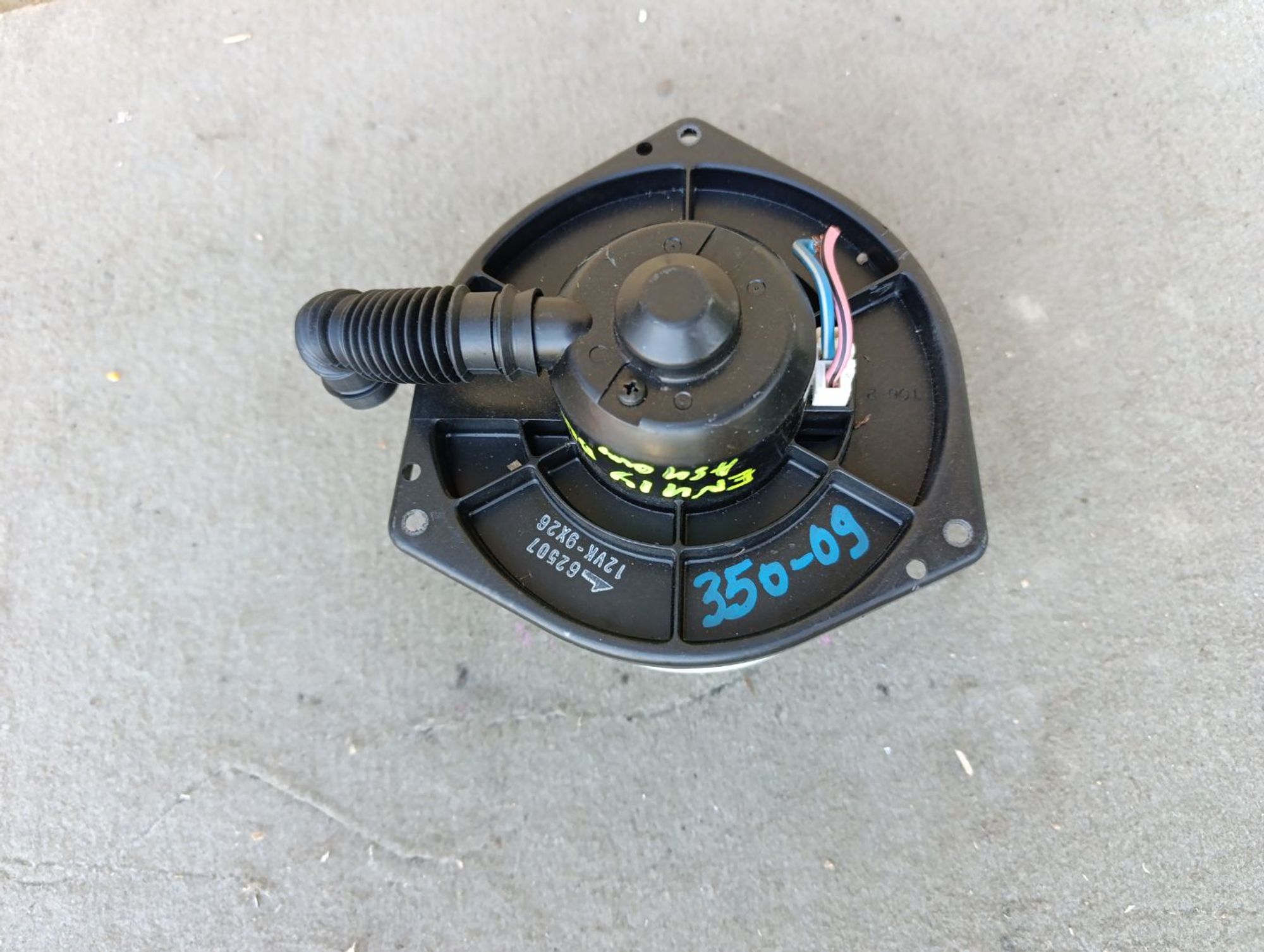 https://ycs.partsauto.market/partsauto-images/thmbs/userImages/d9b05010c61782443e0b3e264cf05921/part/808dccef-0985-41e7-8d77-e4f9be90e674_1785594597681.jpg